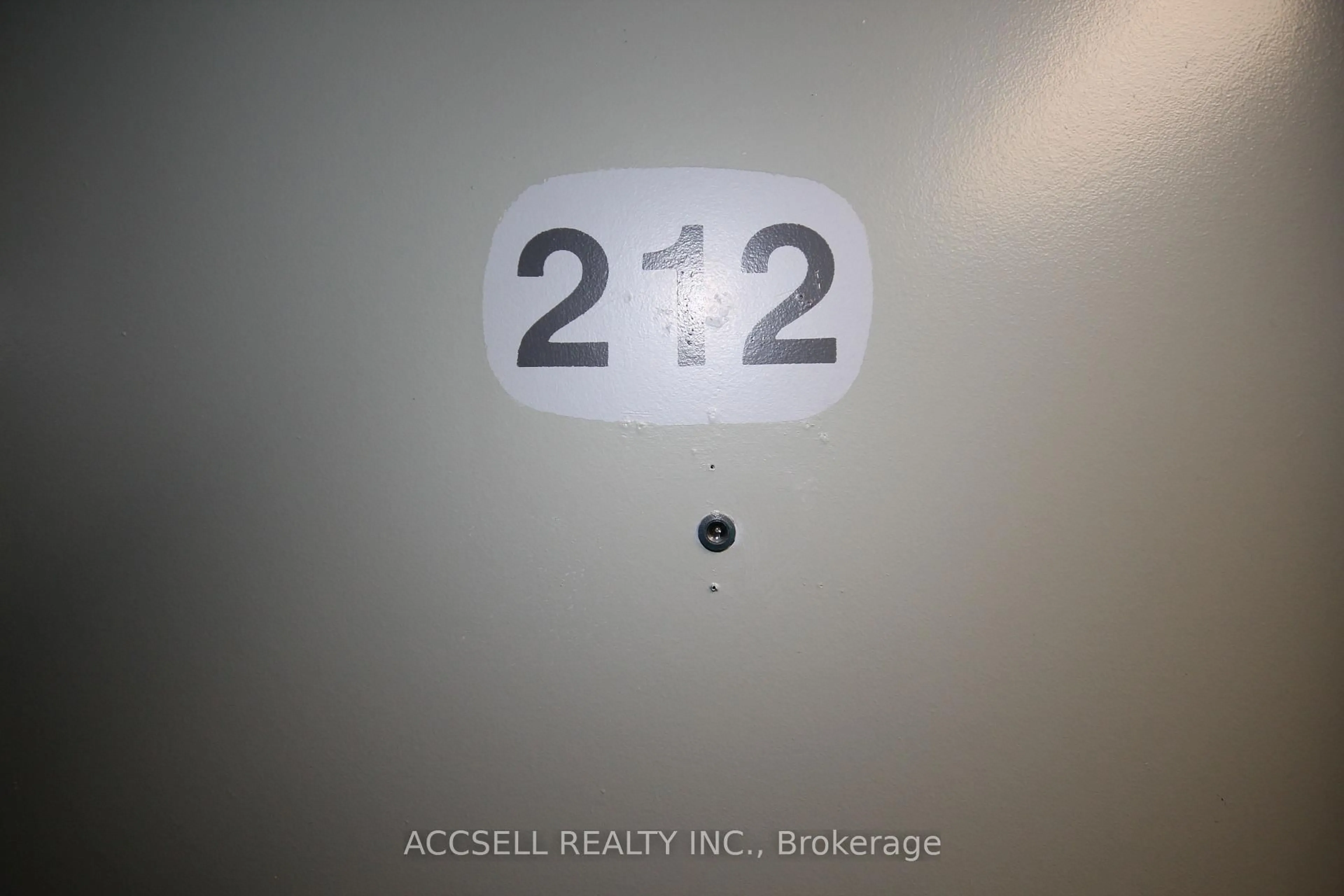 A pic of a room for 276 Merritt Ave #212, Chatham-Kent Ontario N7M 3G1
