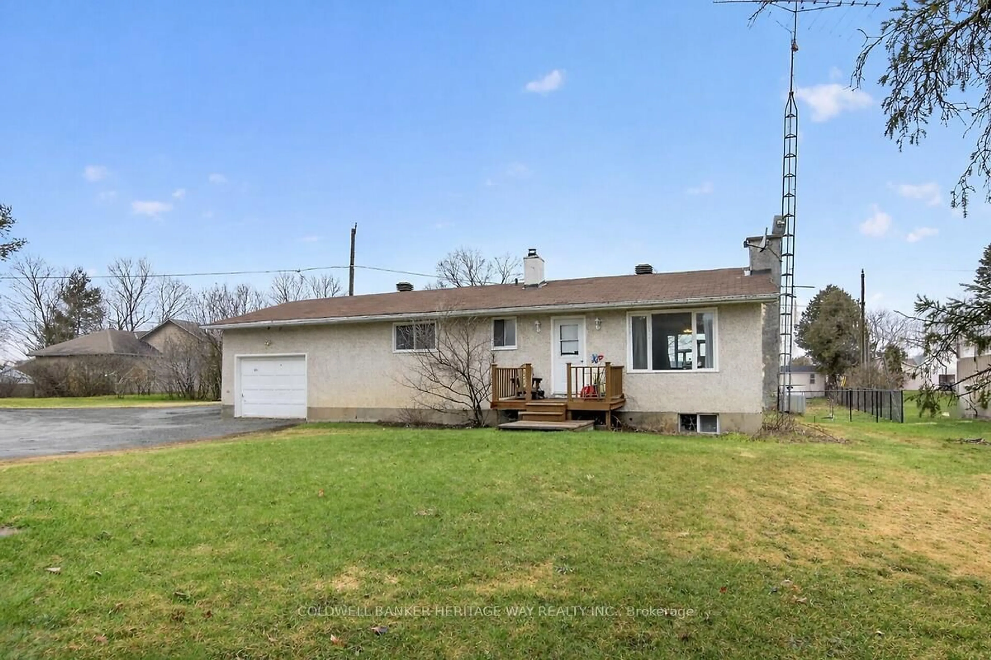 A pic from outside/outdoor area/front of a property/back of a property/a pic from drone, street for 106 Munro Lane, Carleton Place Ontario K7C 3P2