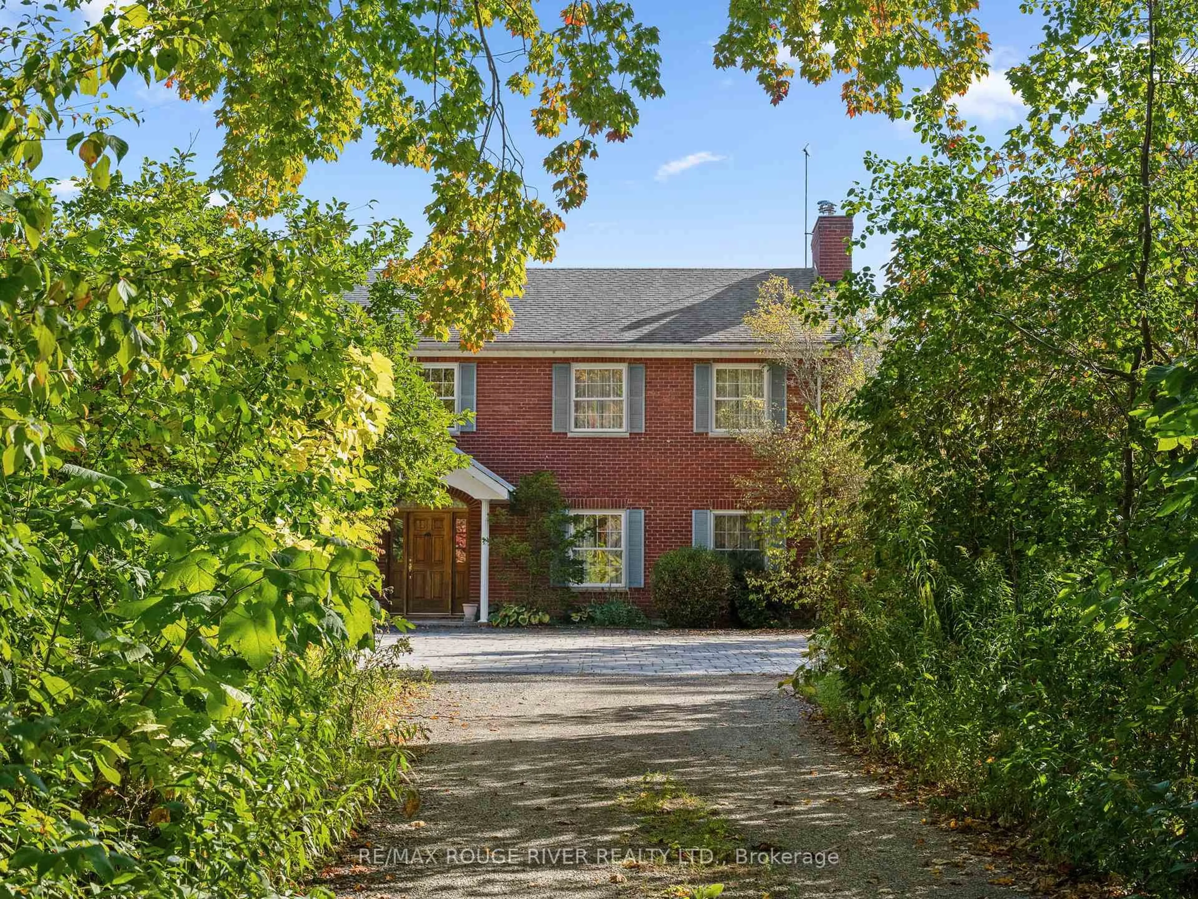A pic from outside/outdoor area/front of a property/back of a property/a pic from drone, street for 15 MARTIN Rd, Brighton Ontario K0K 1H0