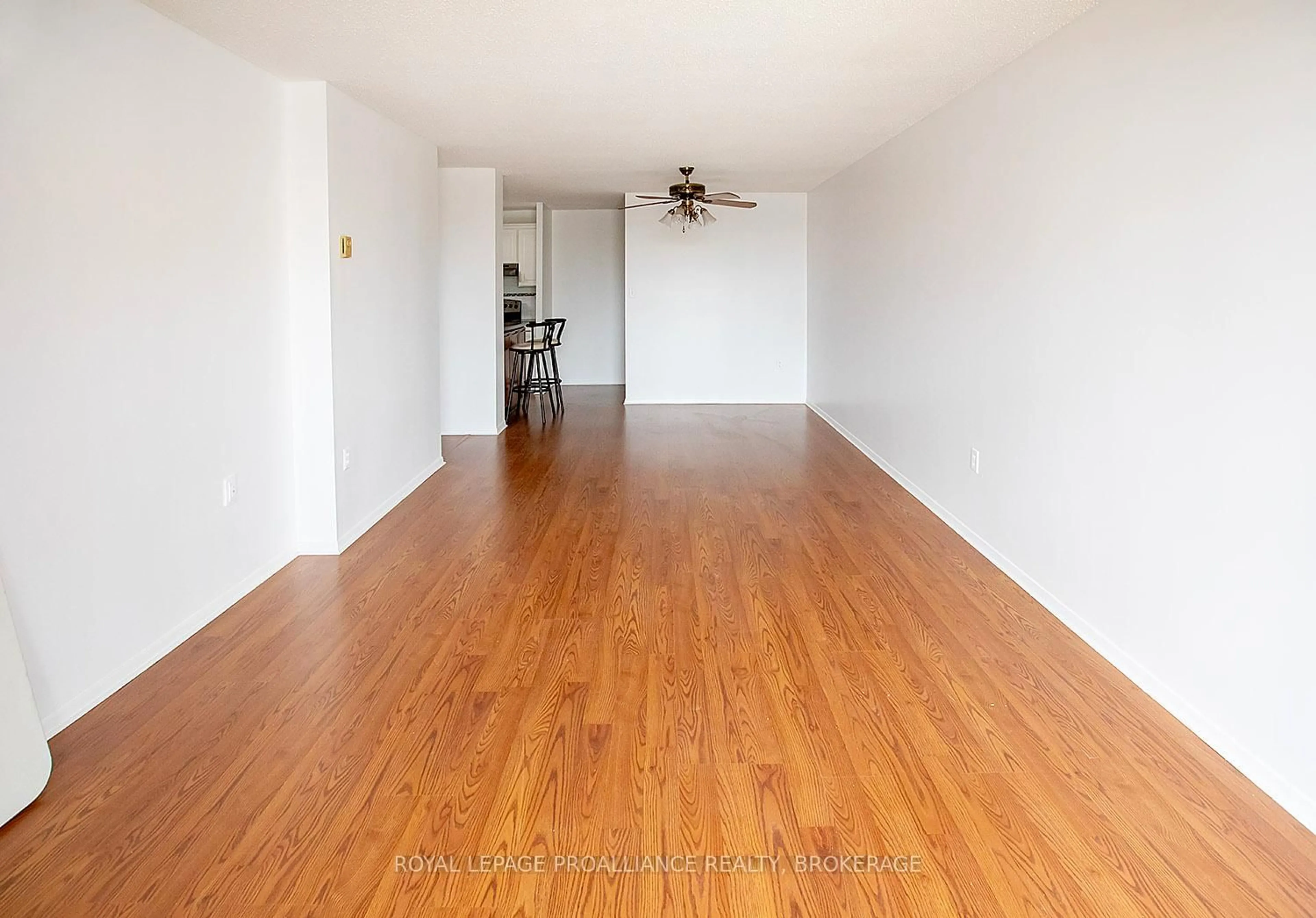 A pic of a room for 120 Barrett Crt #305, Kingston Ontario K7L 5H6