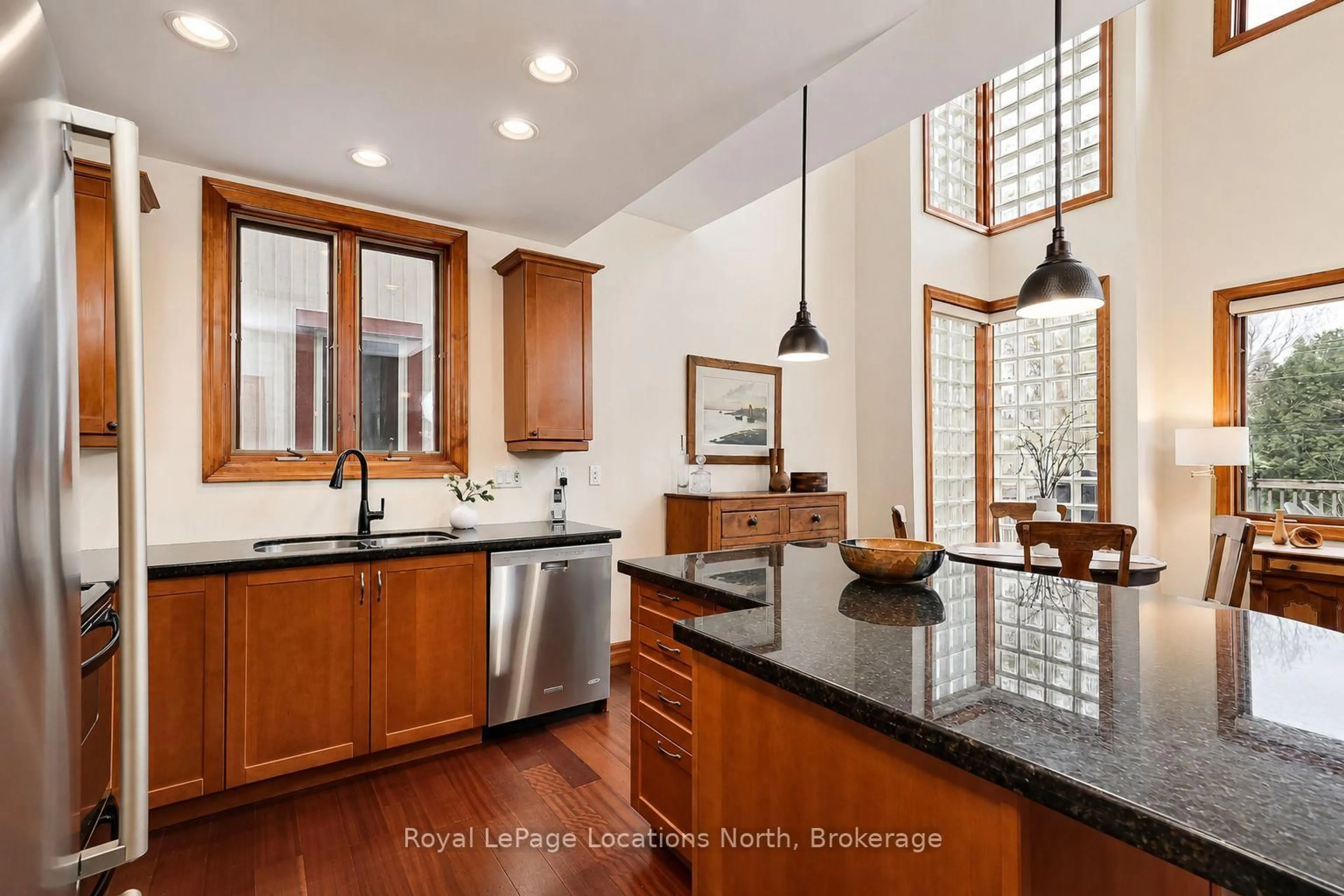 Open concept kitchen, ceramic/tile floor for 224 Blueski George Cres #16, Blue Mountains Ontario L9Y 0V6