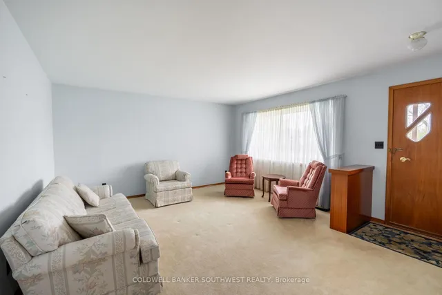1003 Michigan Ave, Sarnia 4
