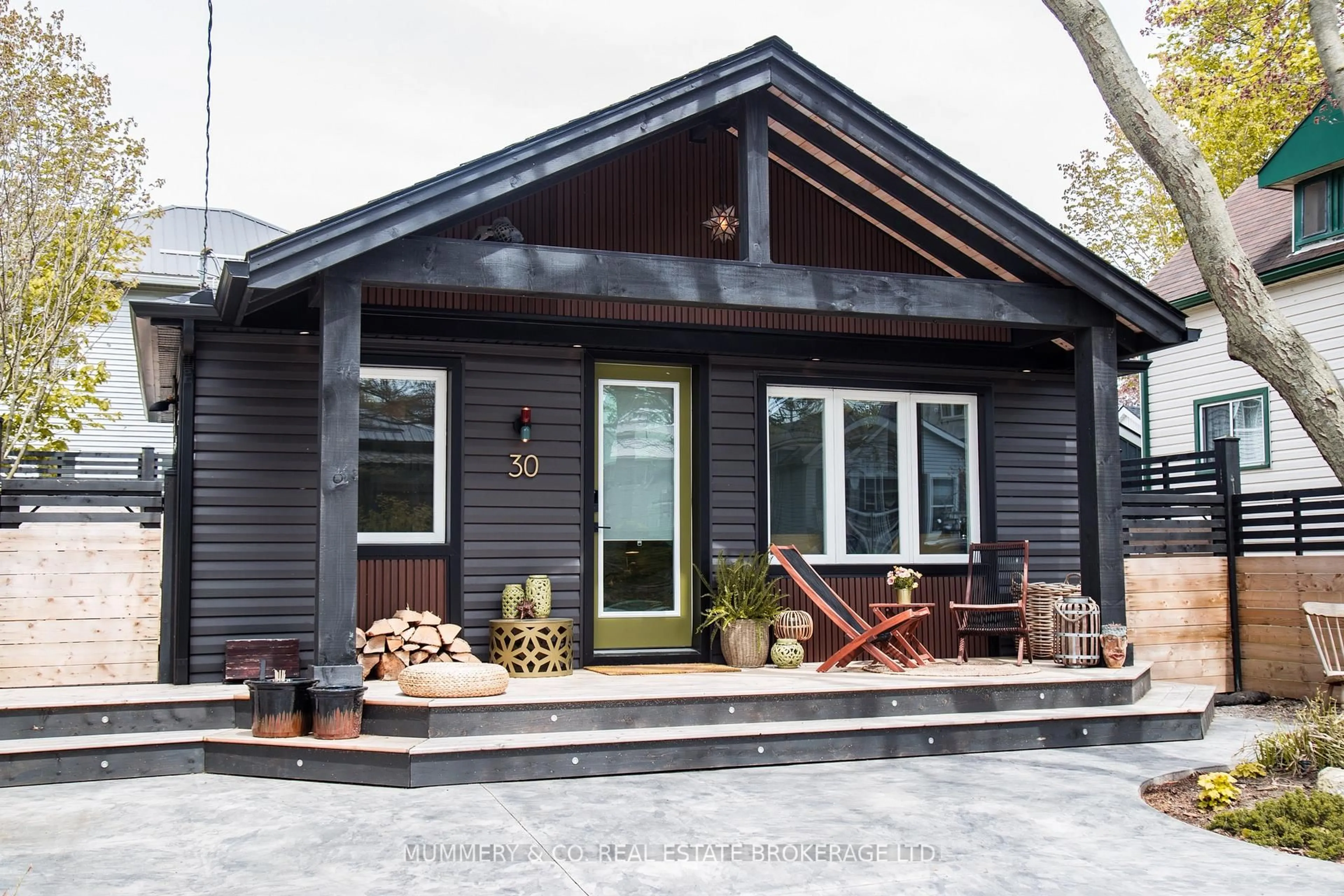 Home with vinyl exterior material, street for 30 Glenwood St, Norfolk Ontario N0A 1N0
