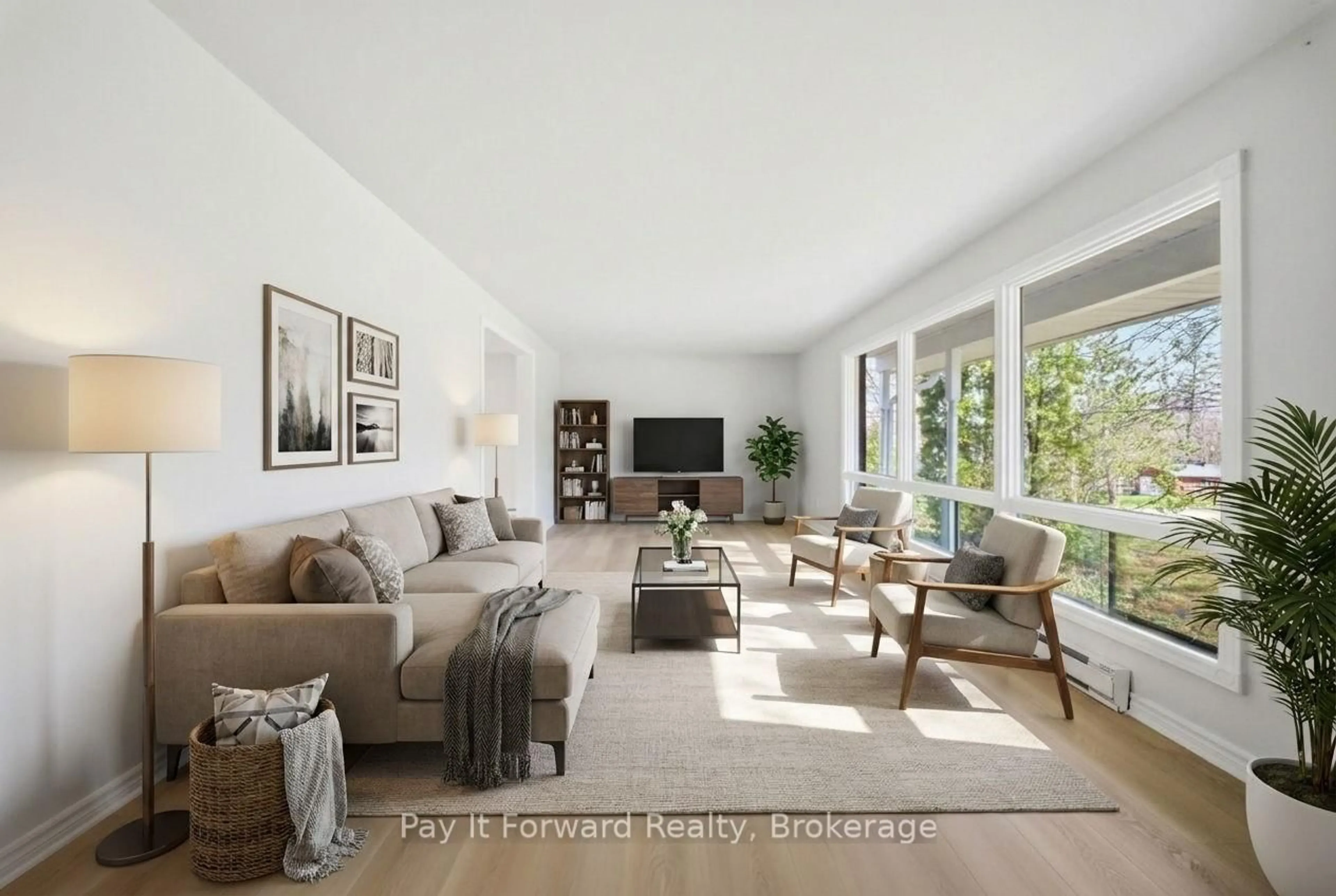 Living room with furniture, unknown for 1025 Aberdeen St, Muskoka Lakes Ontario P0C 1A0