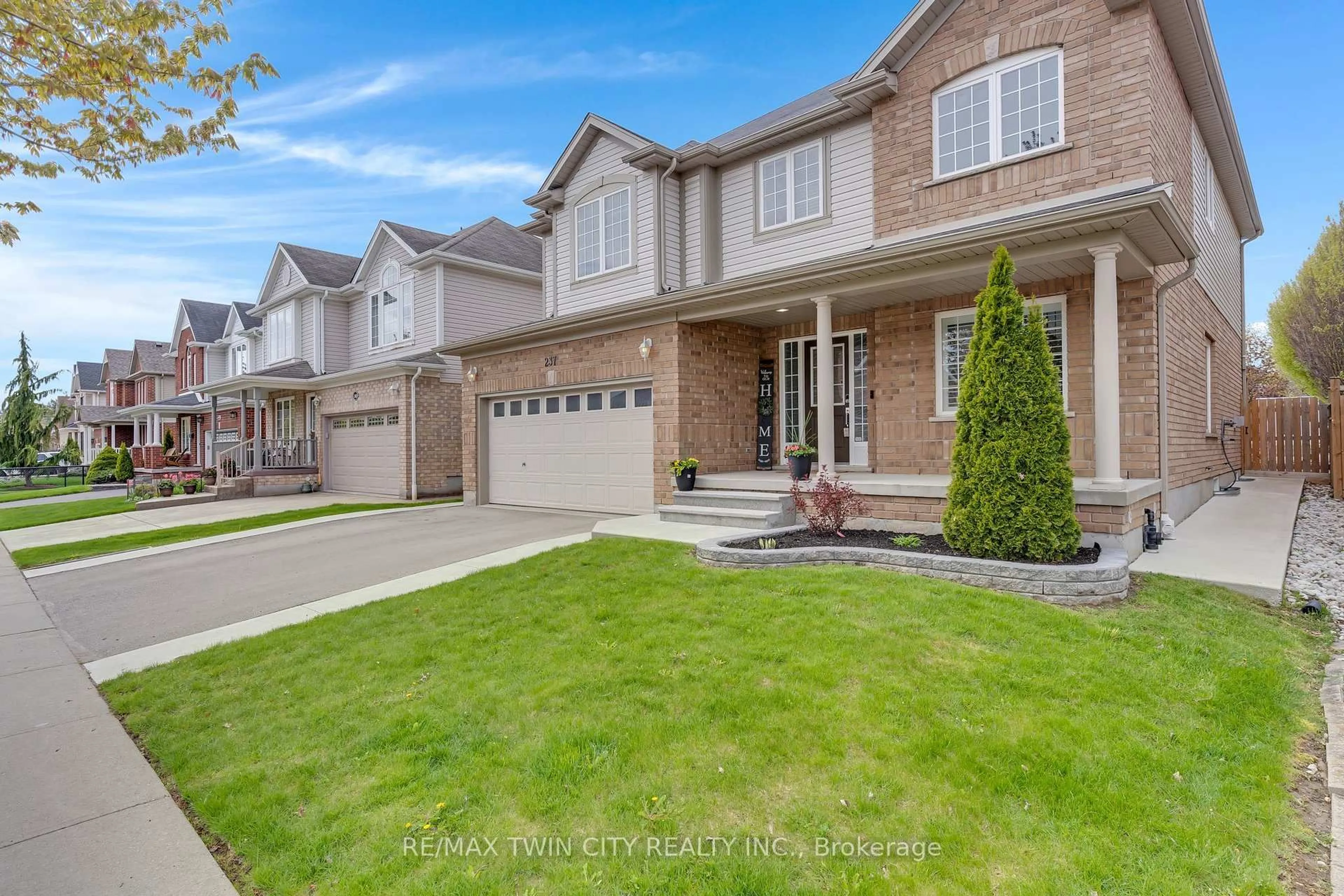 Unknown for 237 Waterbend Cres, Kitchener Ontario N2A 4L3