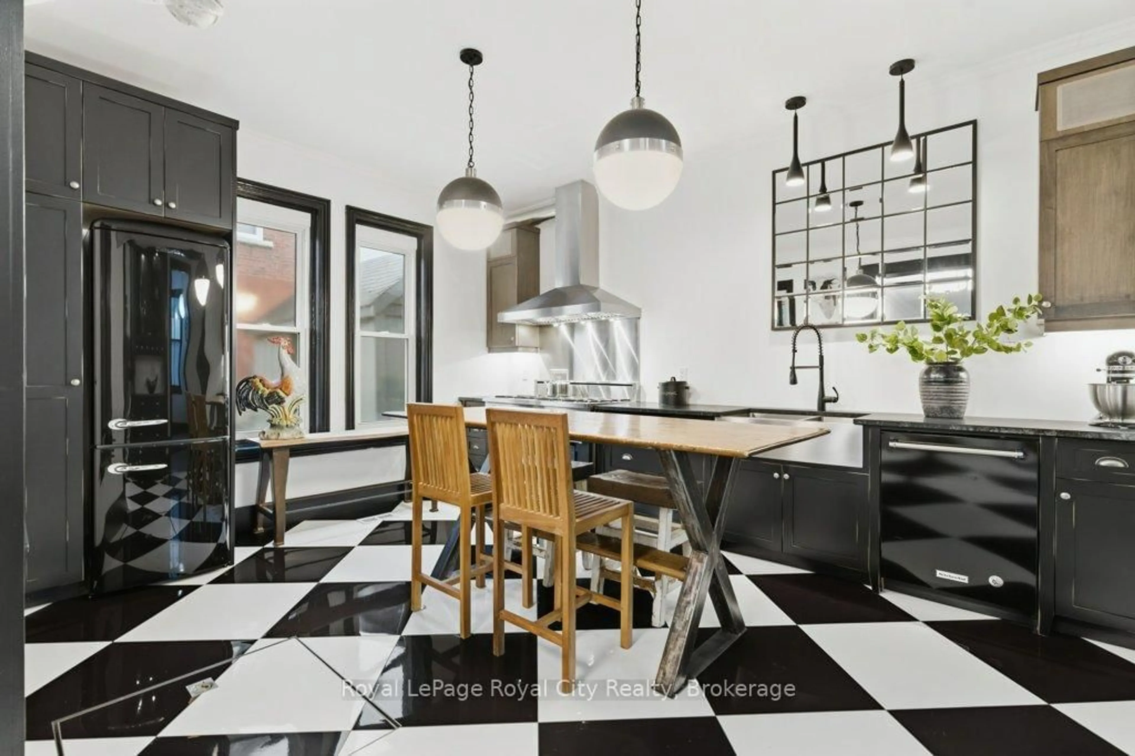 Contemporary kitchen, ceramic/tile floor for 554 Woolwich St, Guelph Ontario N1H 3Y2