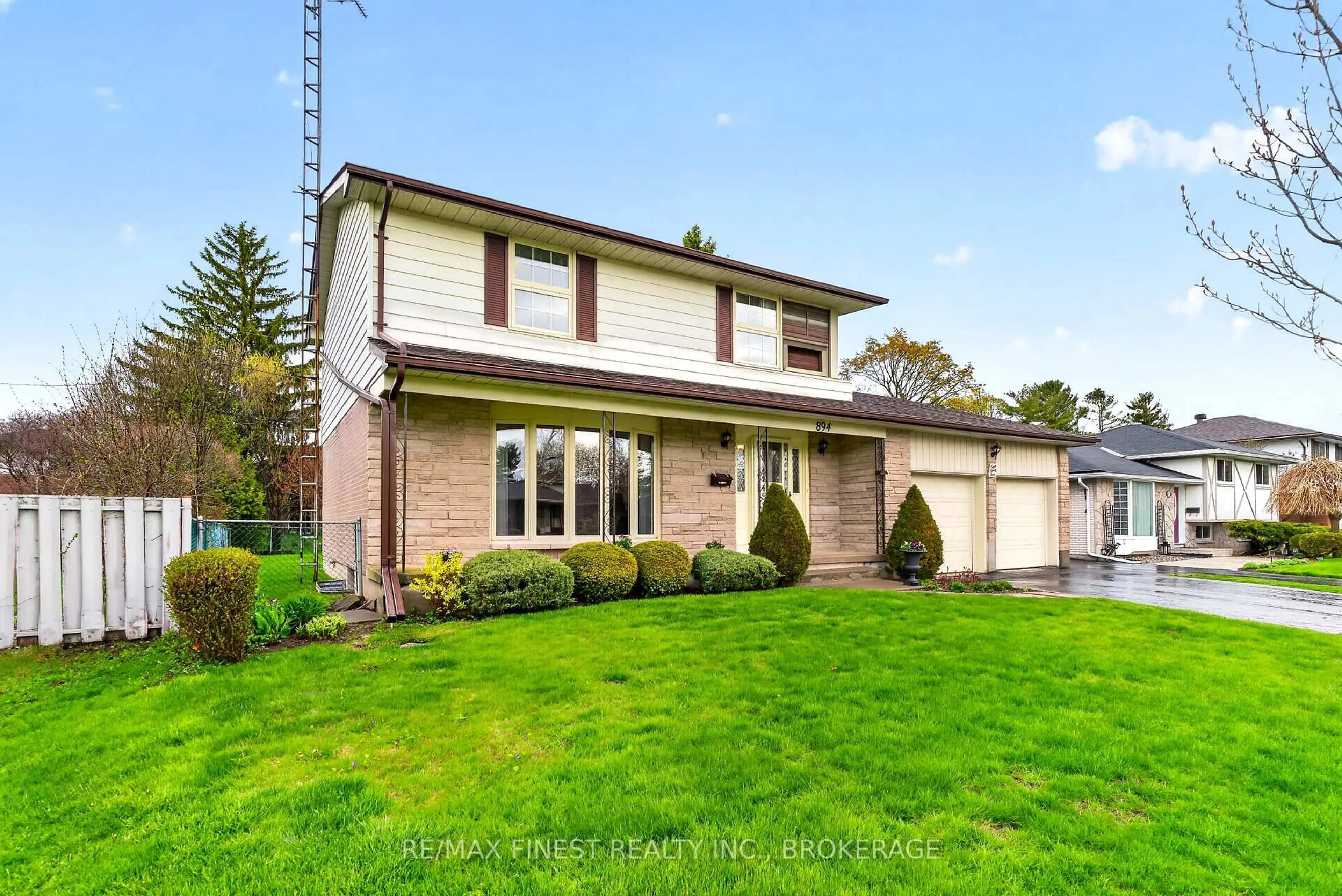 Home with vinyl exterior material, street for 894 Auden Park Dr, Kingston Ontario K7M 5R9
