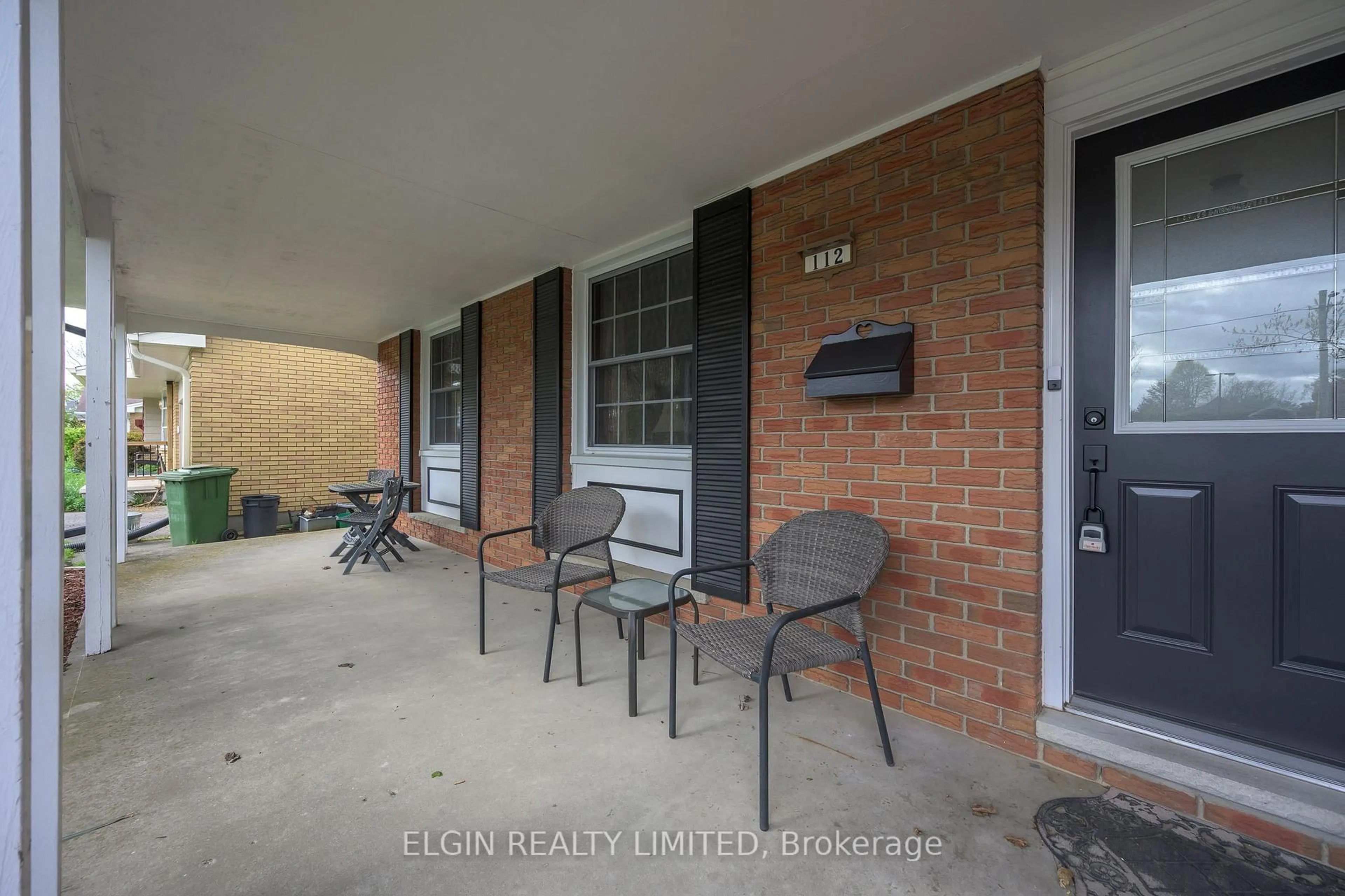 Patio, unknown for 112 Park Ave, St. Thomas Ontario N5R 4W1