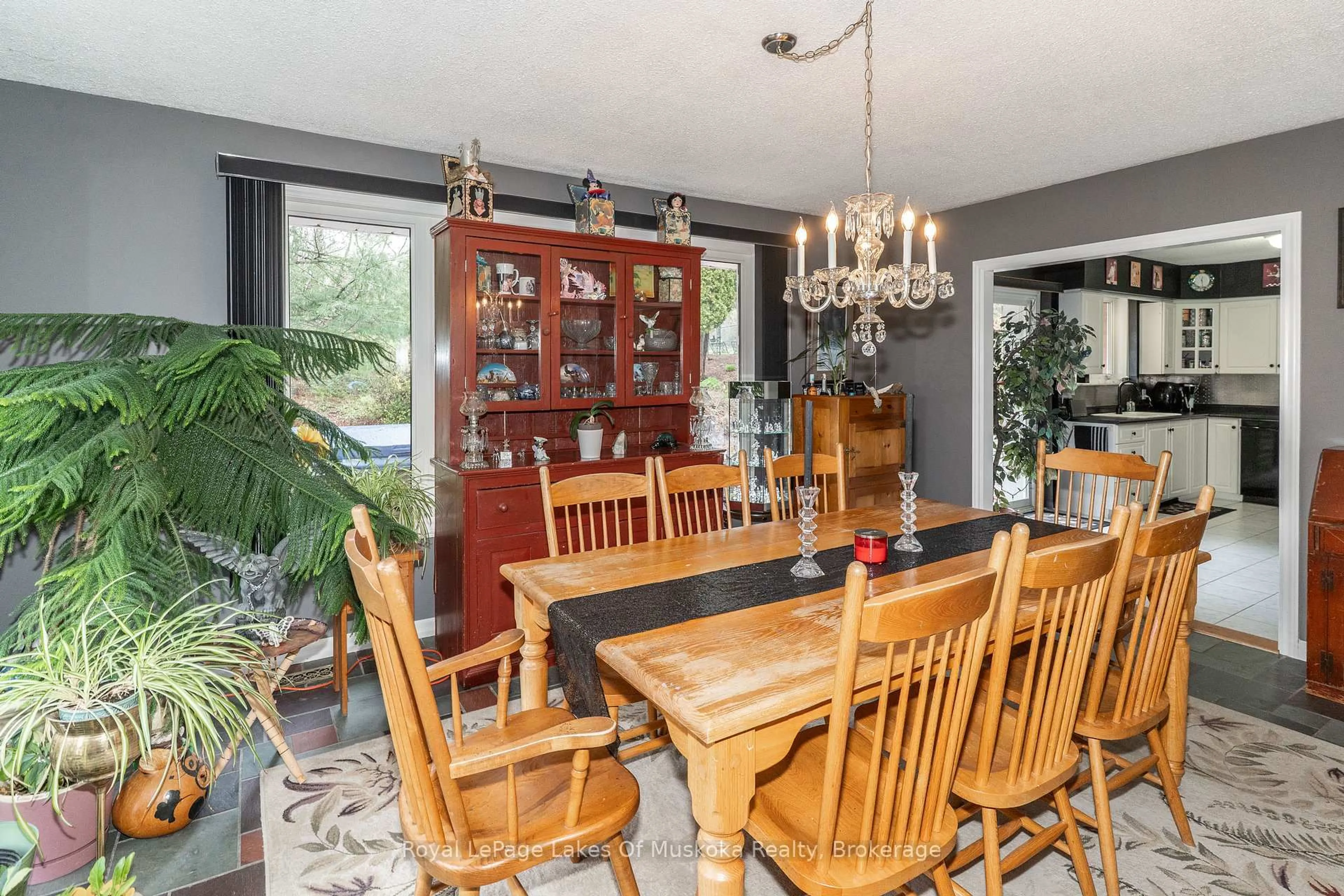 Dining room, unknown for 183 Santas Village Rd, Bracebridge Ontario P1L 1W8