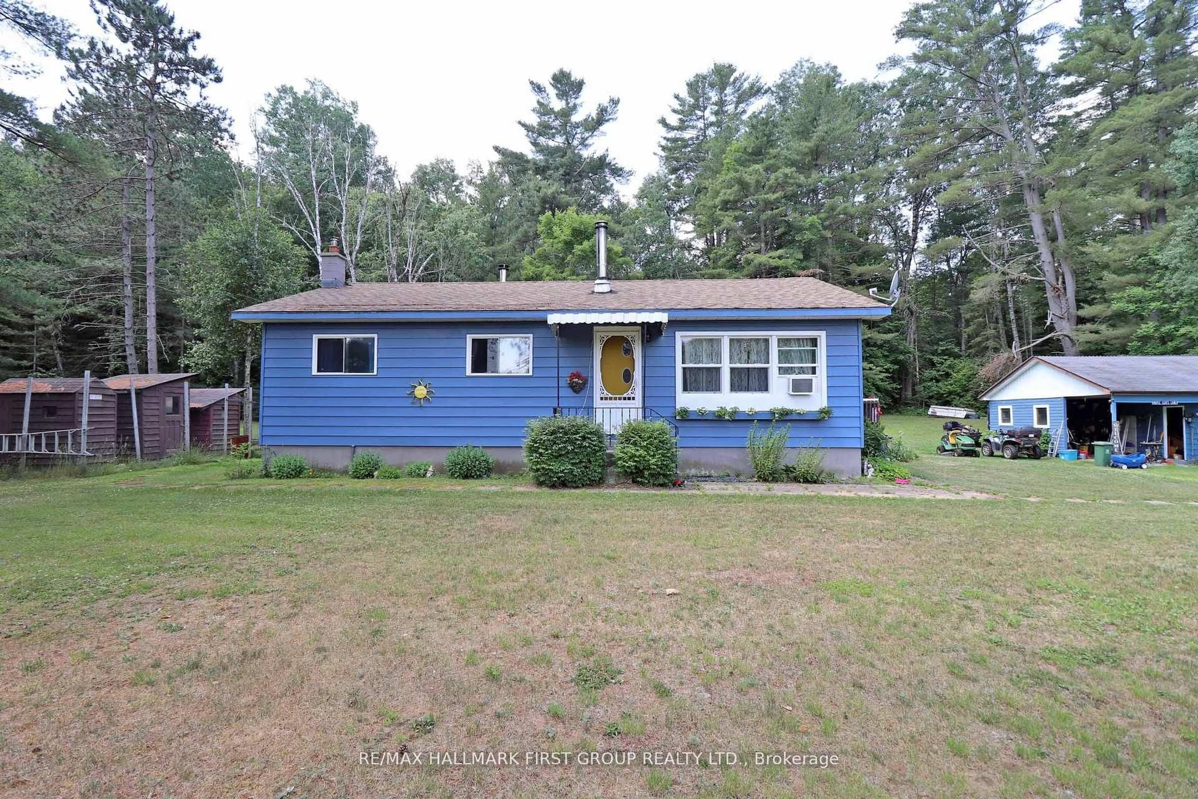 Home with vinyl exterior material, street for 18120 Highway 41, Cloyne Ontario K0H 1K0