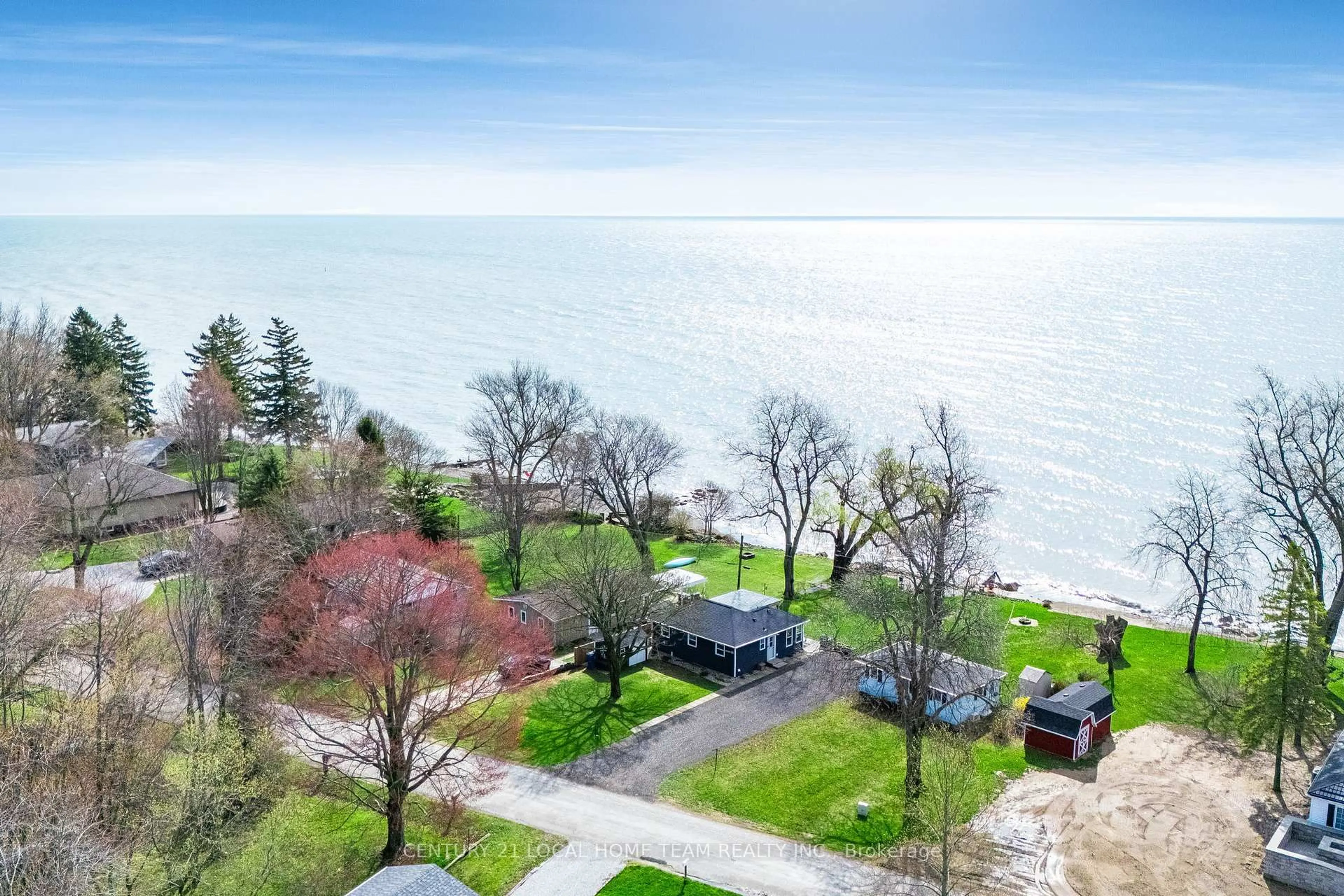 A pic from outside/outdoor area/front of a property/back of a property/a pic from drone, water/lake/river/ocean view for 306 Detroit Line, Chatham-Kent Ontario N0P 2P0