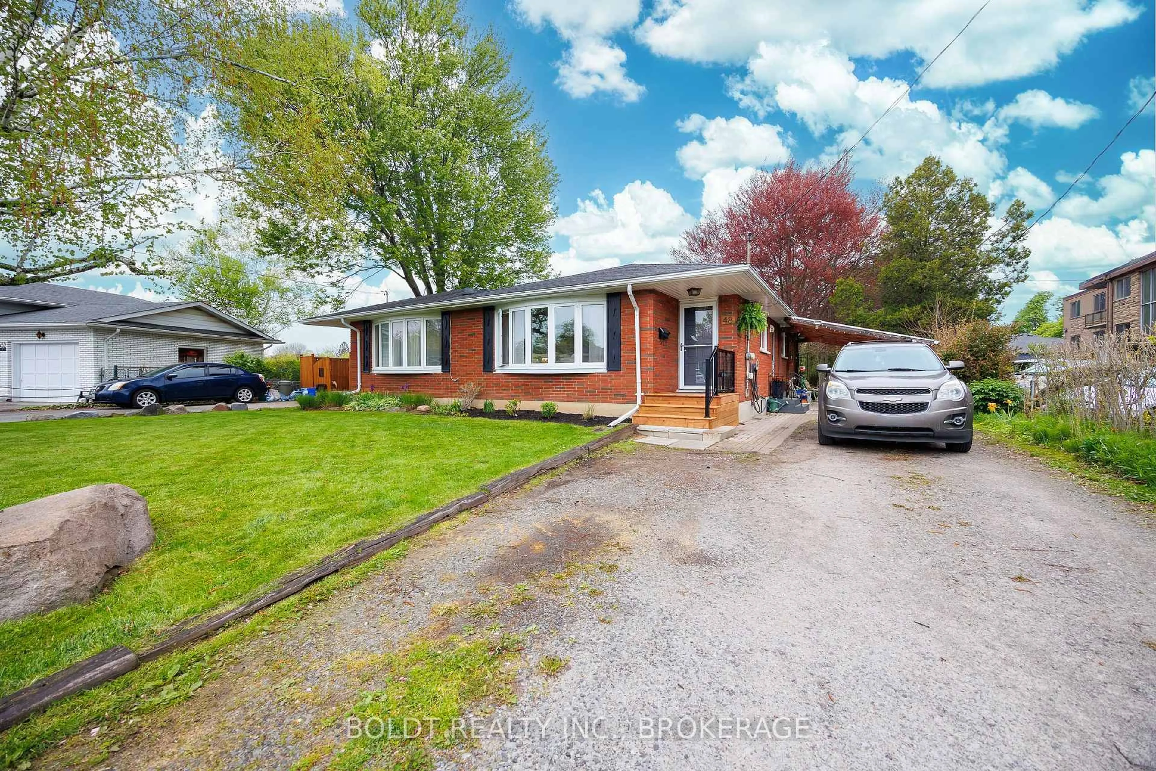 Home with brick exterior material, street for 48 Nello St, St. Catharines Ontario L2N 1G7