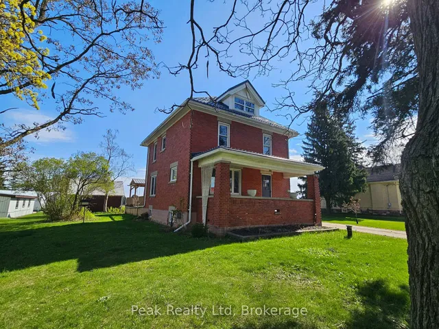 236 Huron Rd, Perth East 2