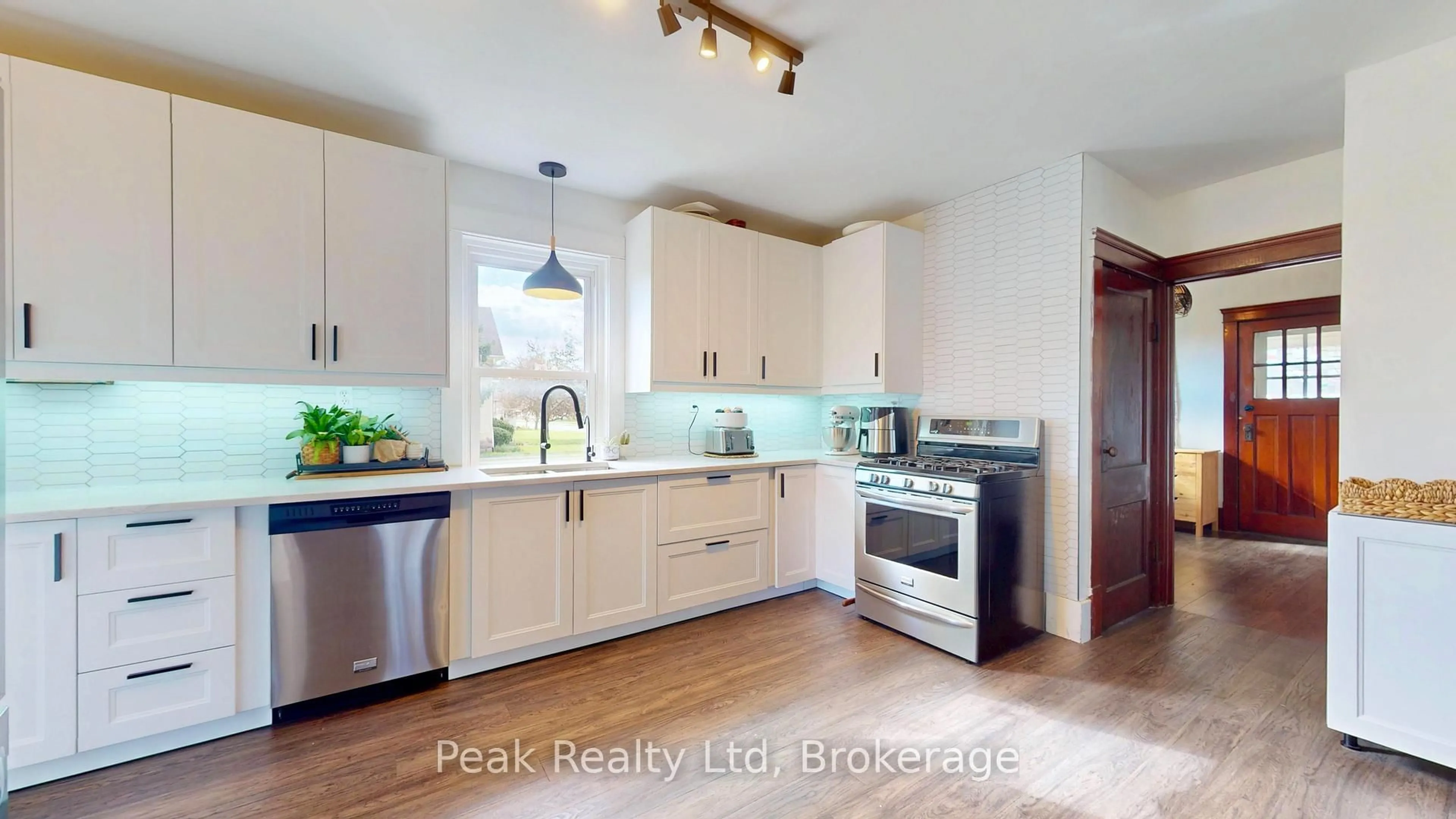 Open concept kitchen, unknown for 236 Huron Rd, Perth South Ontario N0K 1X0