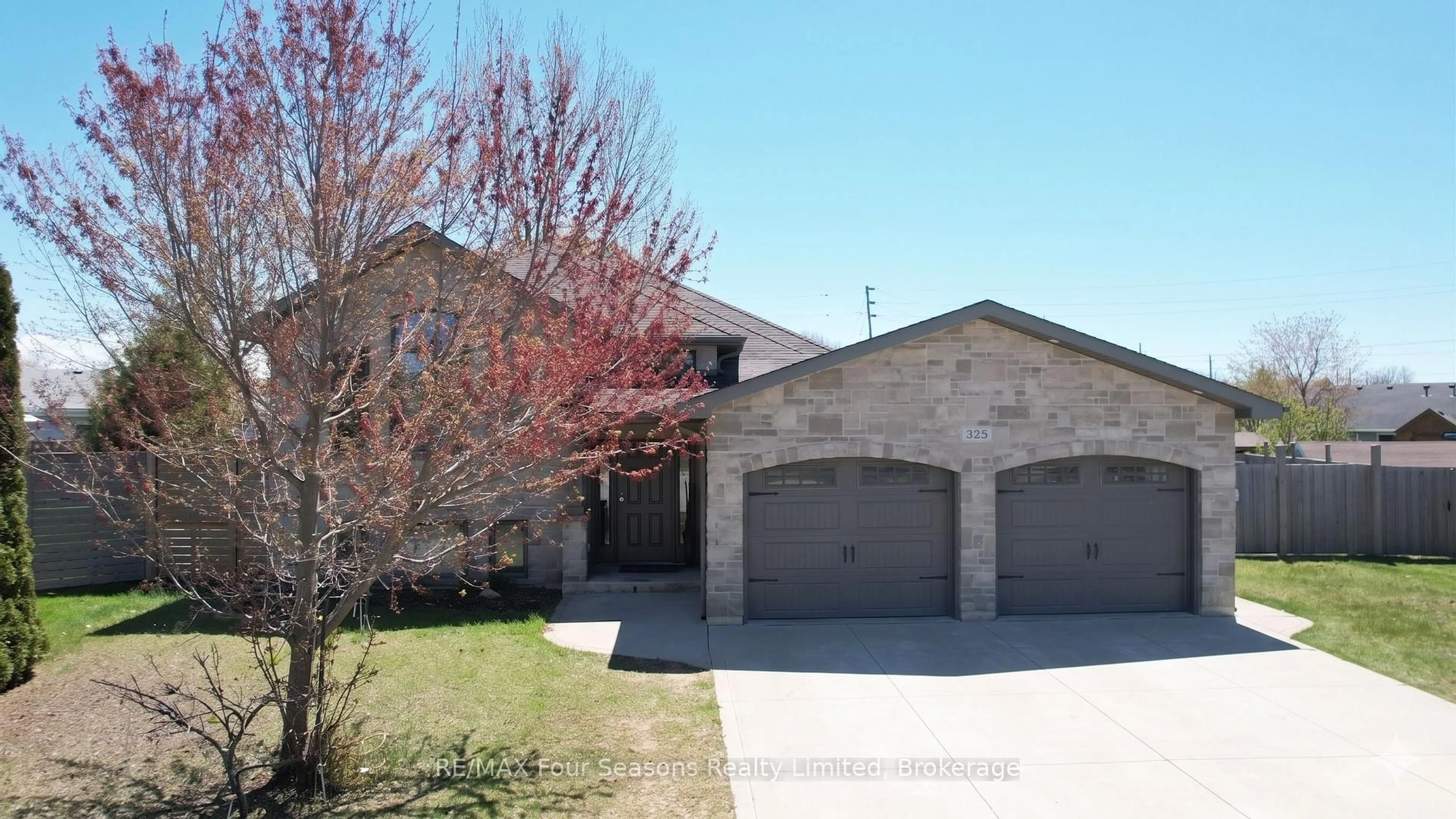 Home with brick exterior material, street for 325 Gingrich Cres, Saugeen Shores Ontario N0H 2C1