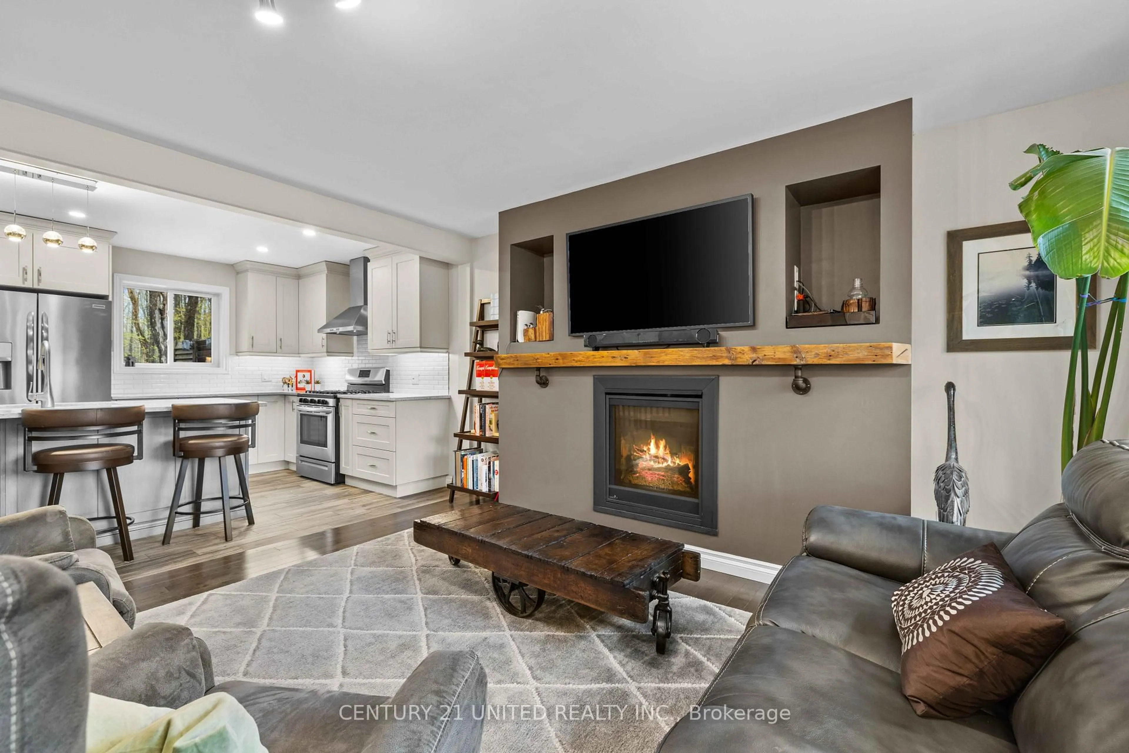 Open concept kitchen, unknown for 1746 Lakehurst Rd, Trent Lakes Ontario K9J 6X2