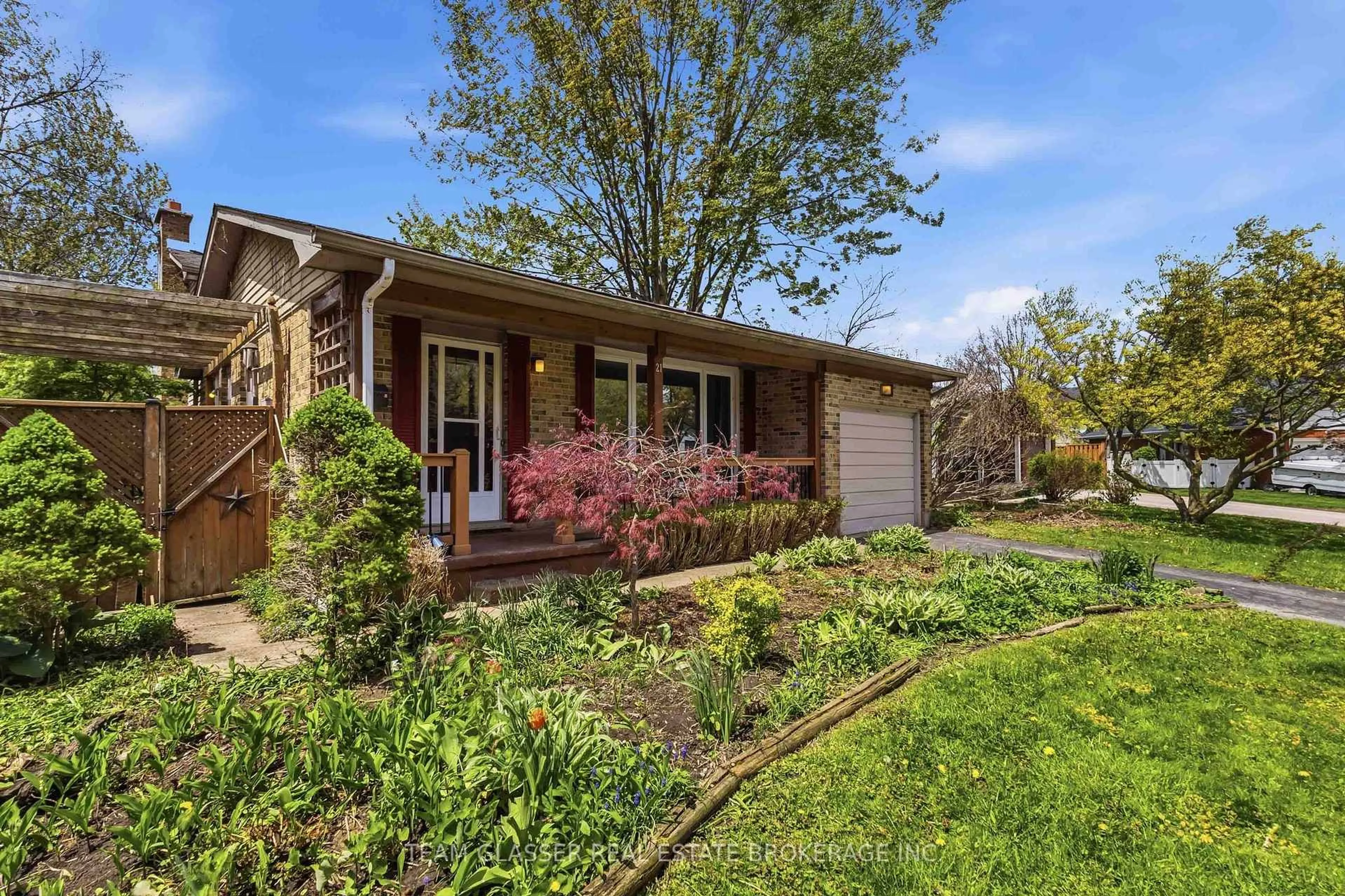 Home with brick exterior material, street for 21 GOODMAN Dr, London South Ontario N5Z 4G9