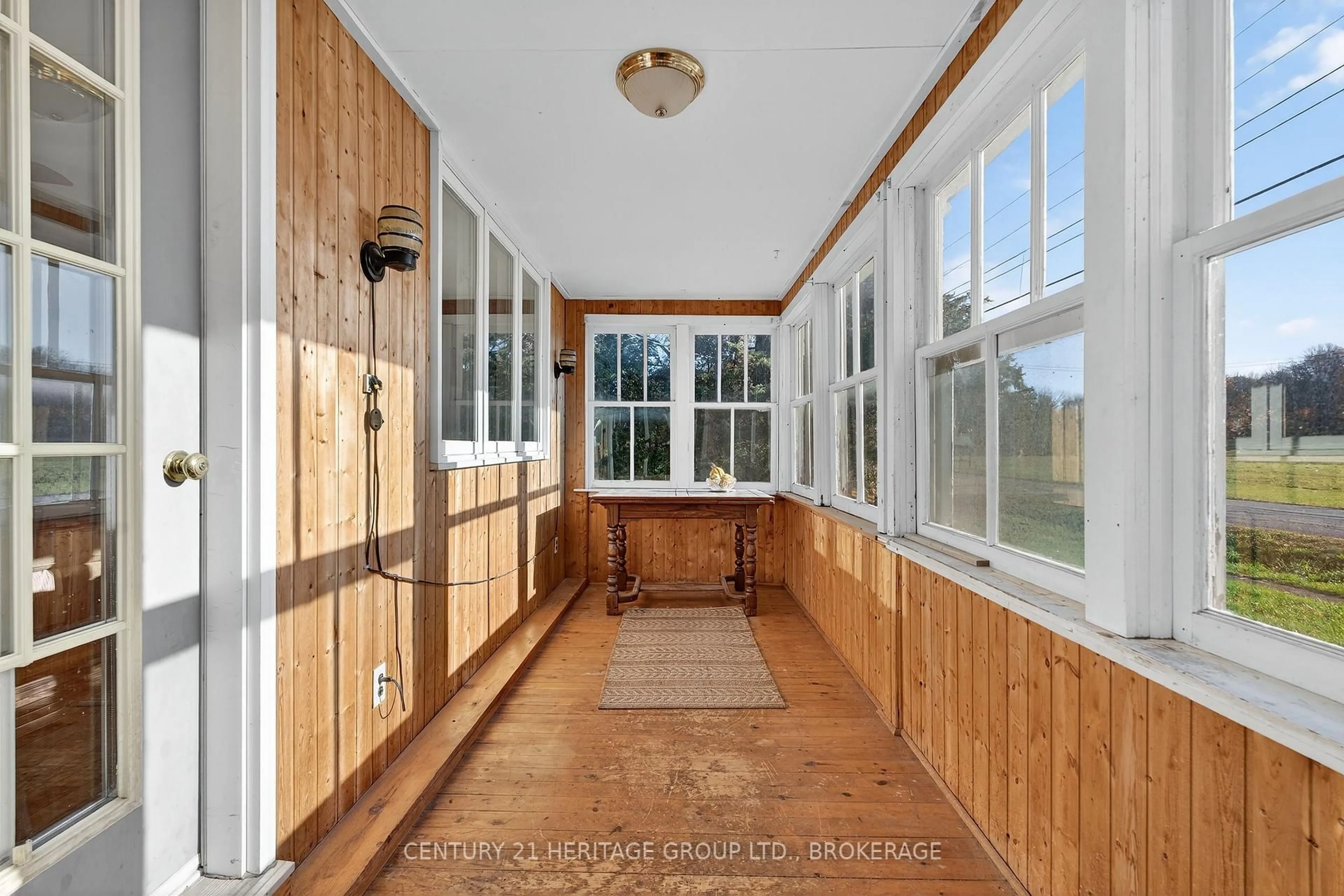 Indoor entryway for 13 WILLIAM St, Rideau Lakes Ontario K0E 1G0