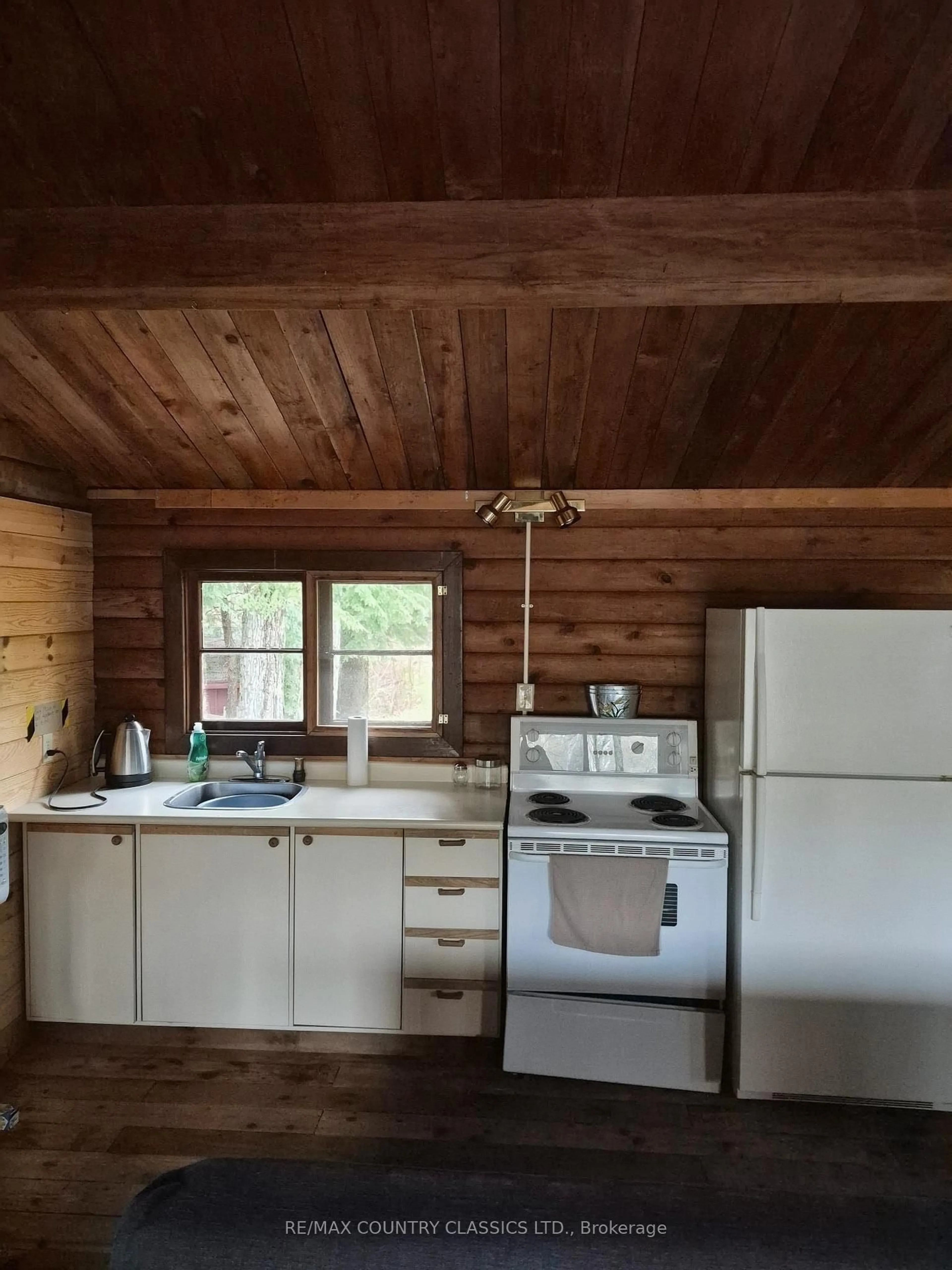 Standard kitchen, wood/laminate floor for 66A Jennison Rd, Hastings Ontario K0L 1W0