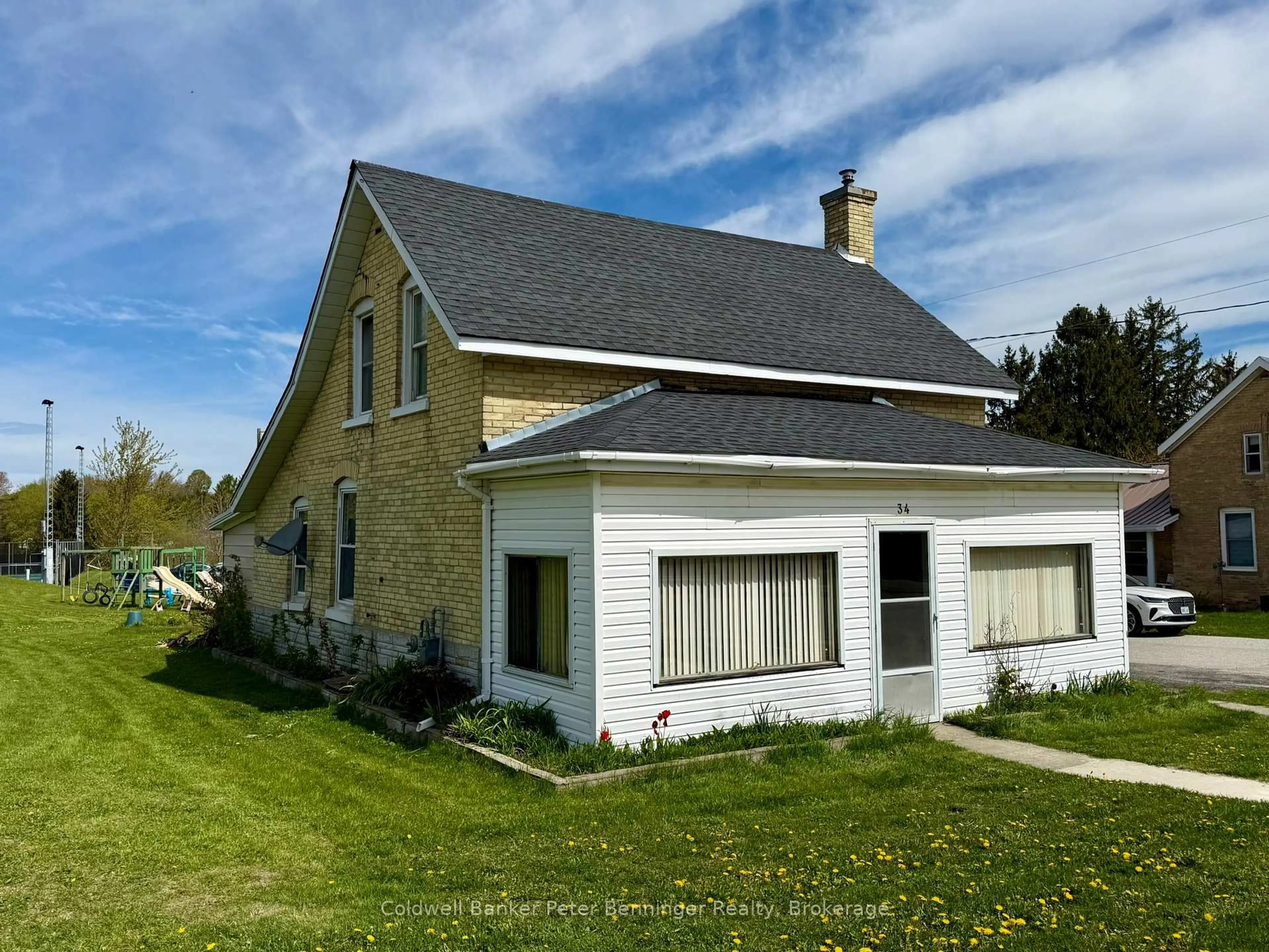 Unknown for 34 McGivern St, Brockton Ontario N0G 2V0