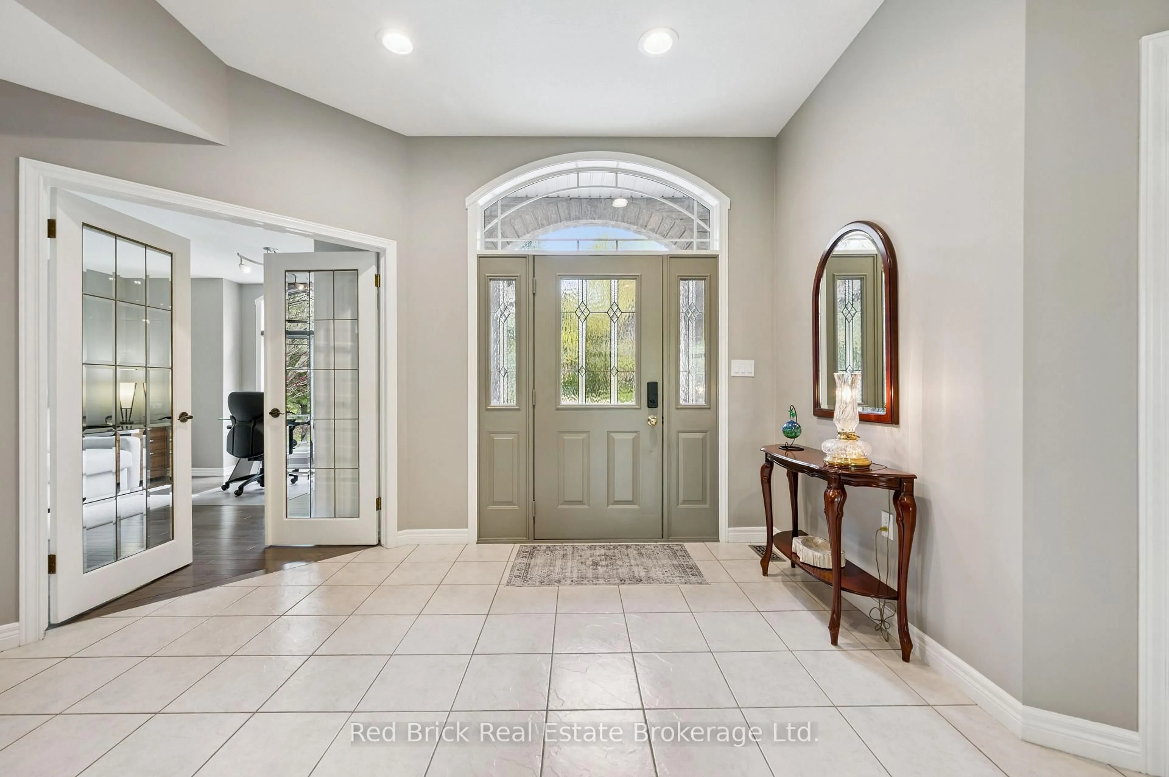 Indoor entryway for 326 Erb St, Centre Wellington Ontario N0B 1S0