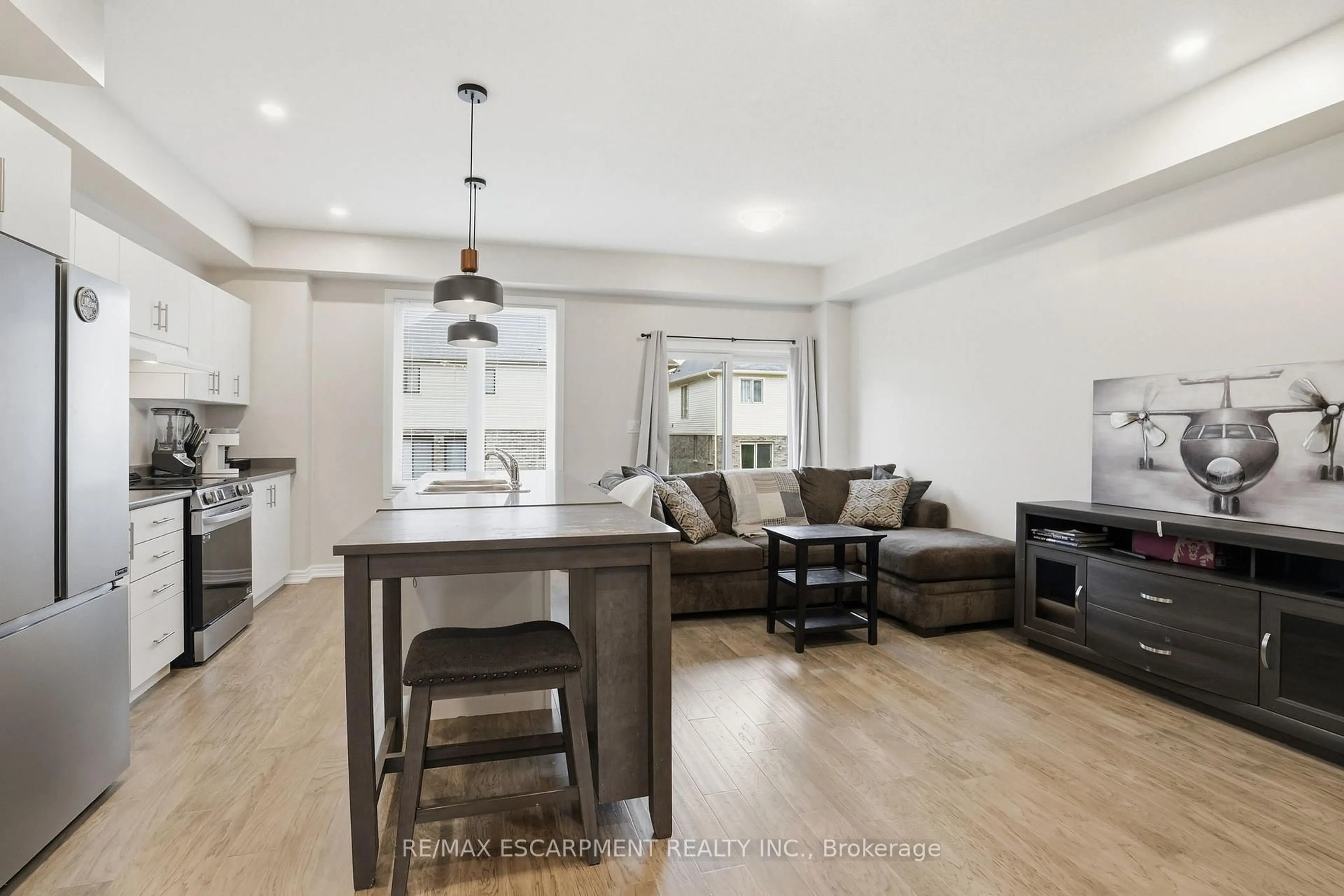 Open concept kitchen, unknown for 19 Mia Dr, Hamilton Ontario L9B 0K1