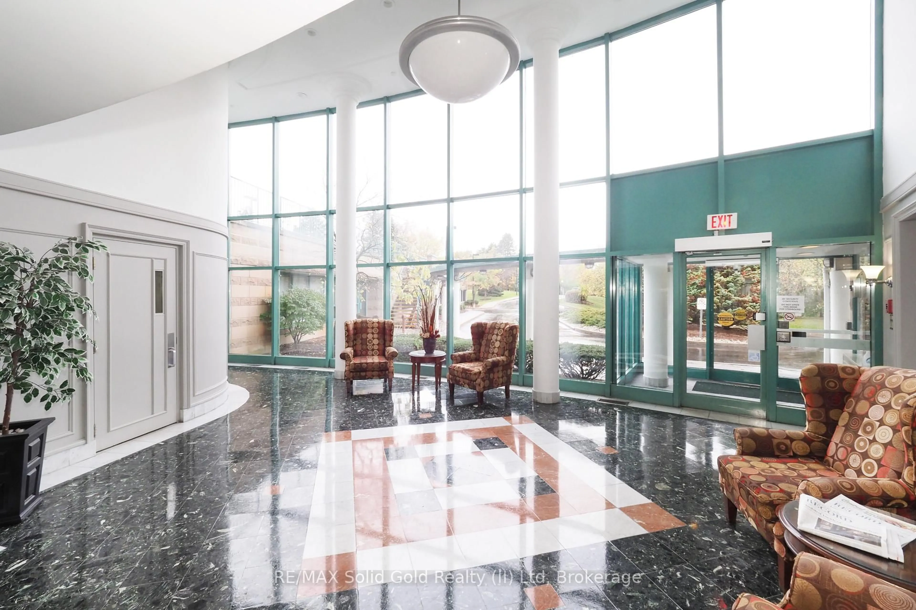 Lobby for 55 Blue Springs Dr #PH12, Waterloo Ontario N2J 4T3