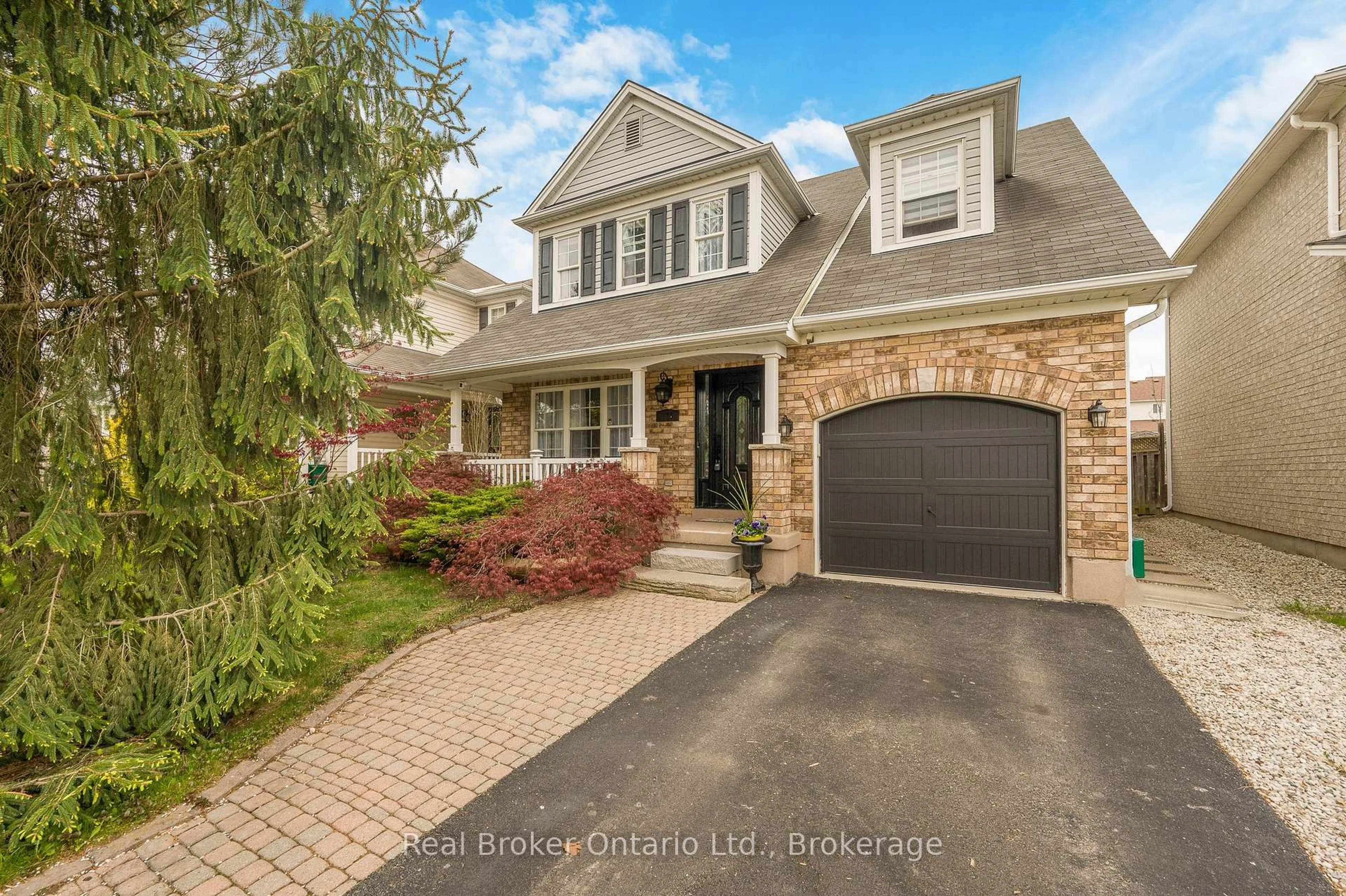 Home with brick exterior material, street for 176 Osborn Ave, Brantford Ontario N3T 6S7