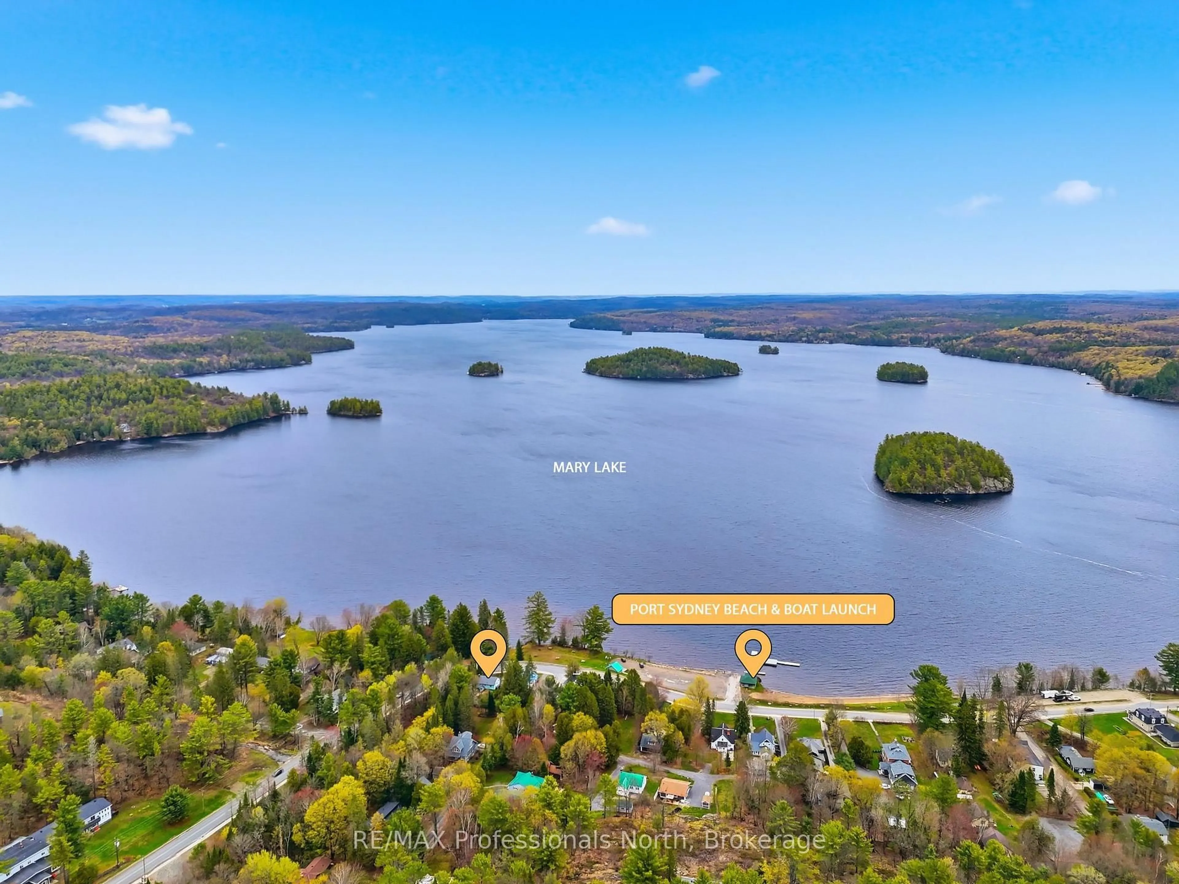 A pic from outside/outdoor area/front of a property/back of a property/a pic from drone, water/lake/river/ocean view for 535 Muskoka  10 Rd, Huntsville Ontario P0B 1L0