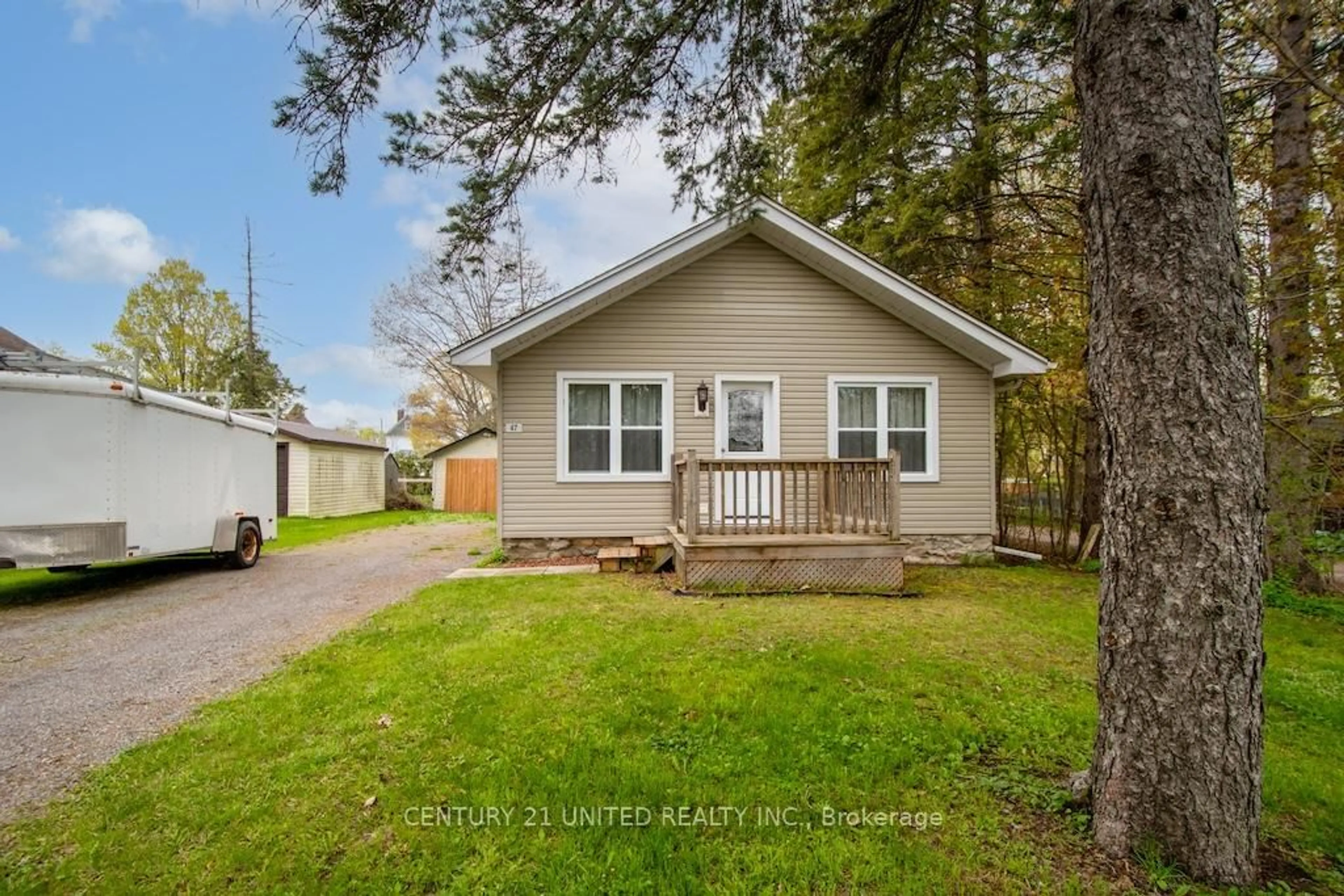 Home with vinyl exterior material, street for 47 Park St, Trent Hills Ontario K0L 1Y0