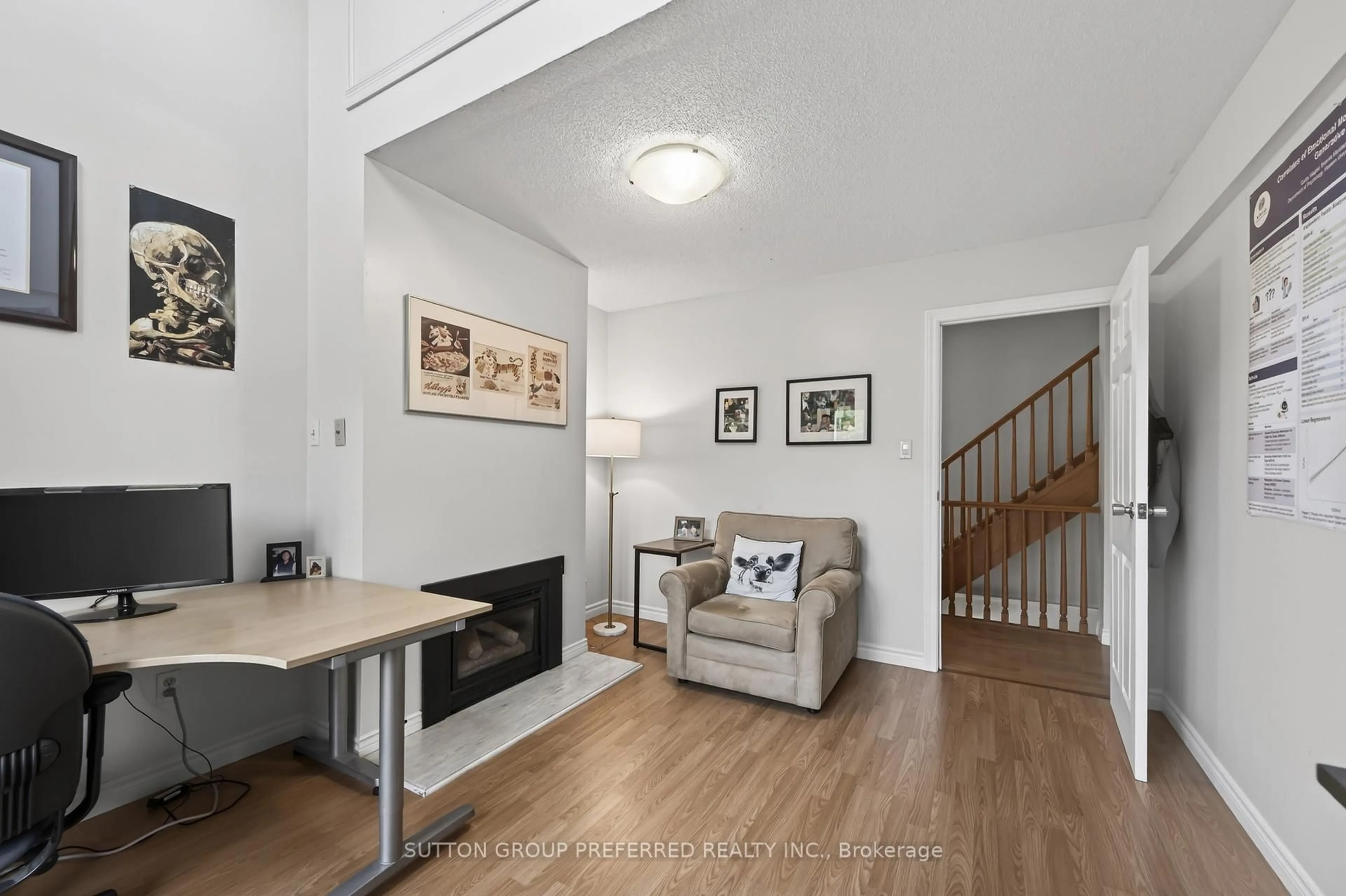 Indoor entryway for 1500 Richmond St #125, London North Ontario N6G 4T9