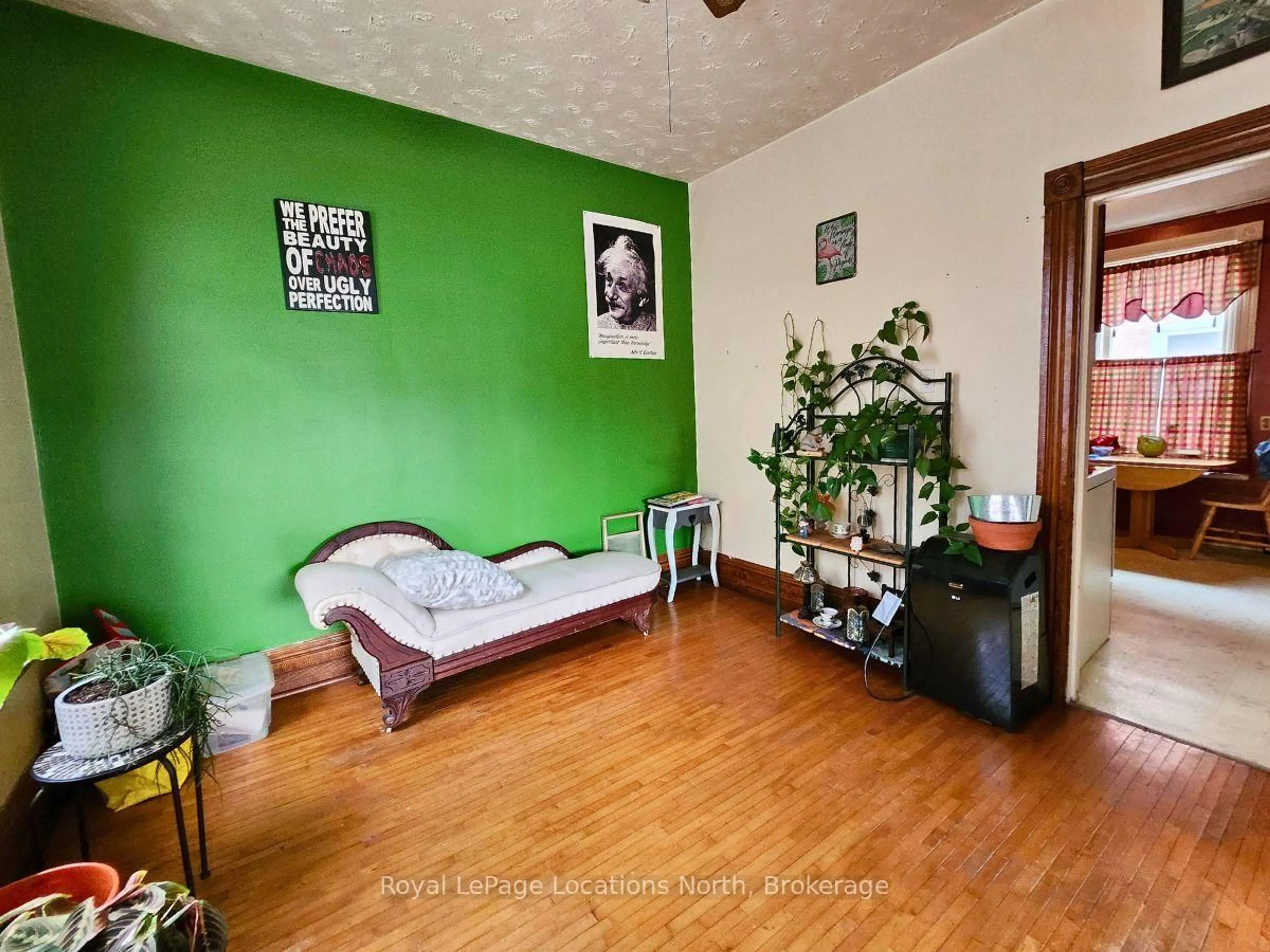 A pic of a room for 1140 2nd Ave, Owen Sound Ontario N4K 4N2