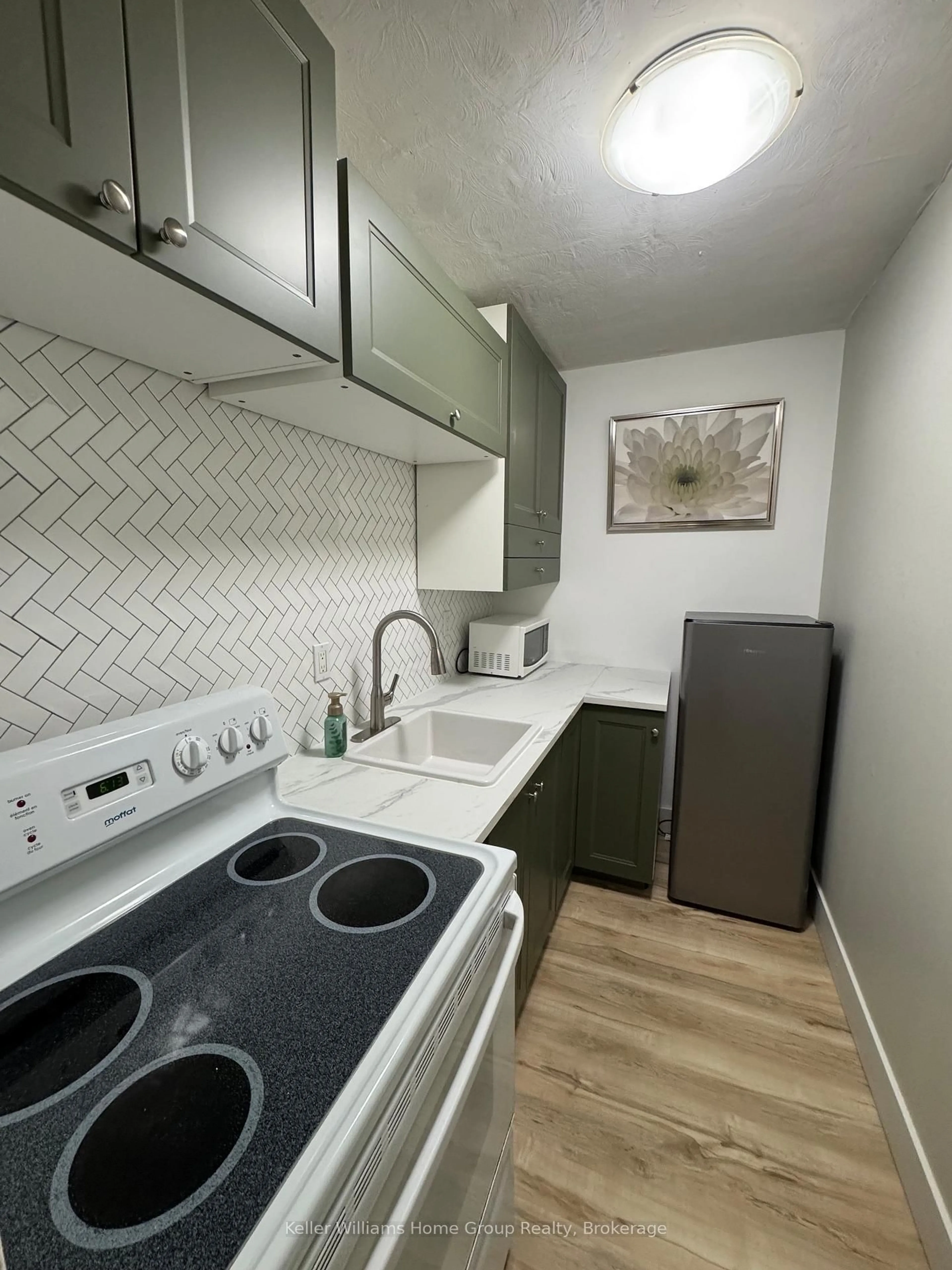 Standard kitchen, unknown for 601 BARBER Ave #210, North Perth Ontario N4W 1S4