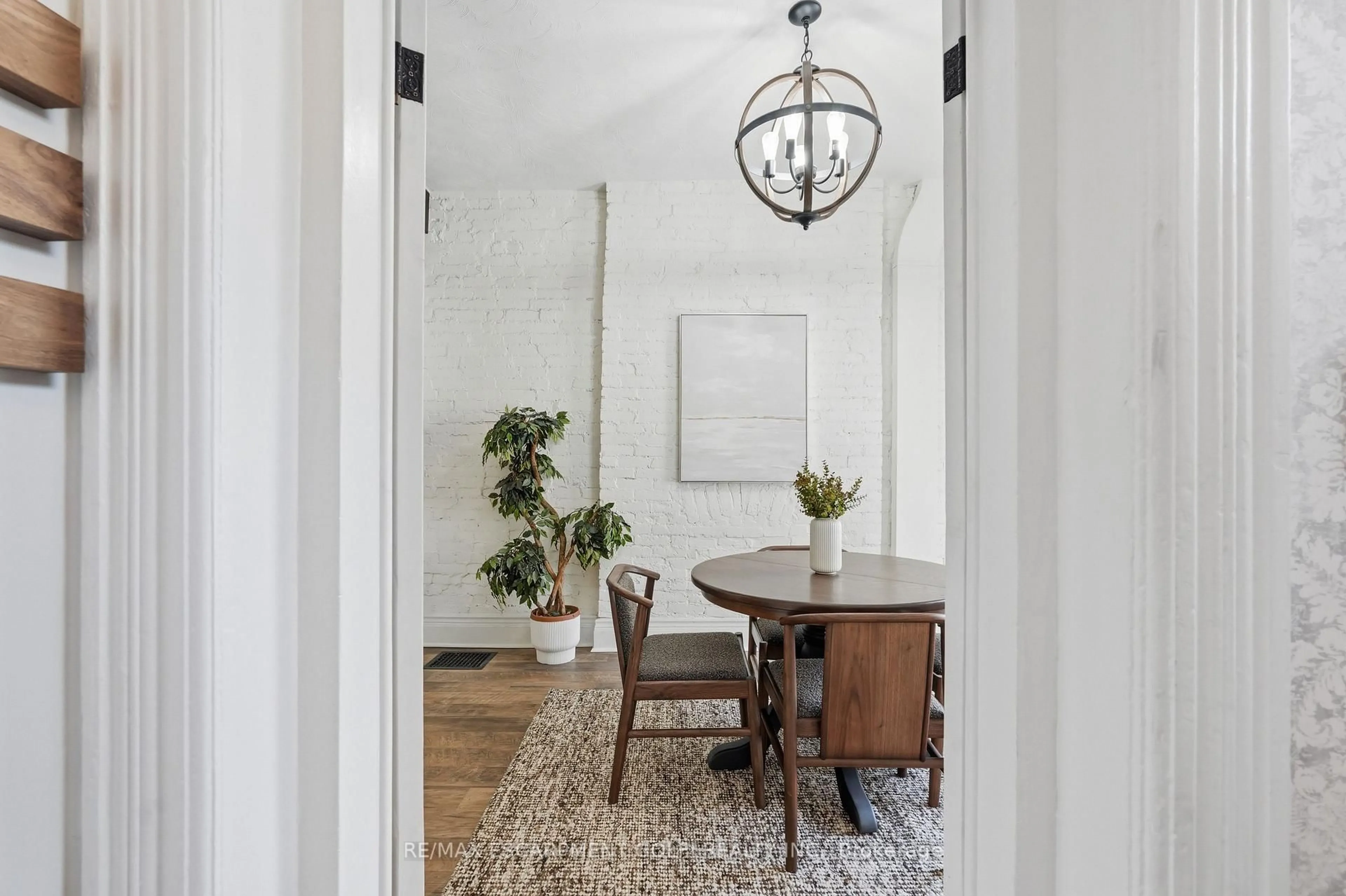 Dining room, unknown for 277 Main St, Hamilton Ontario L8P 1J7