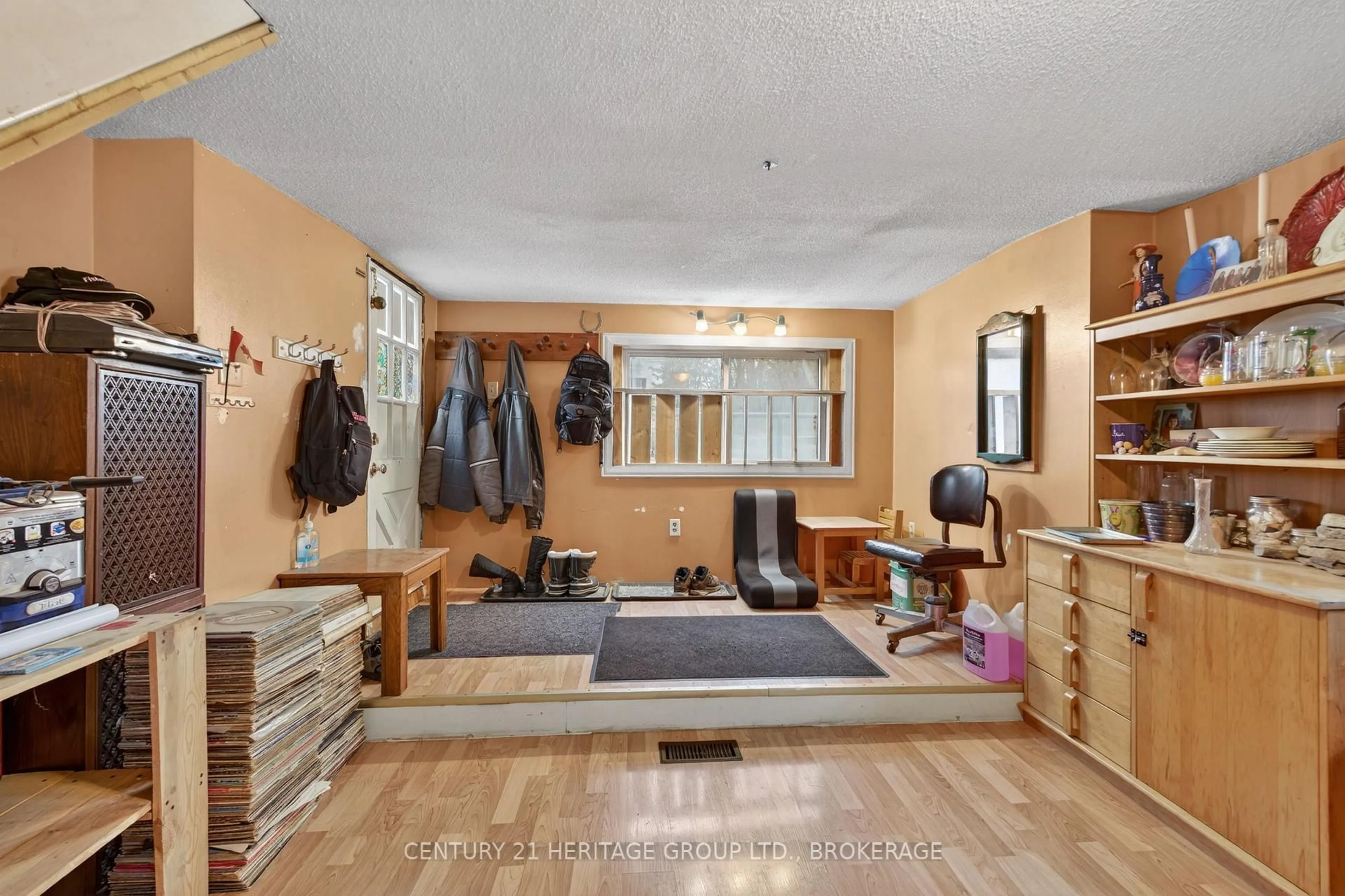 Unknown for 326 DUNDAS St, Deseronto Ontario K0K 1X0