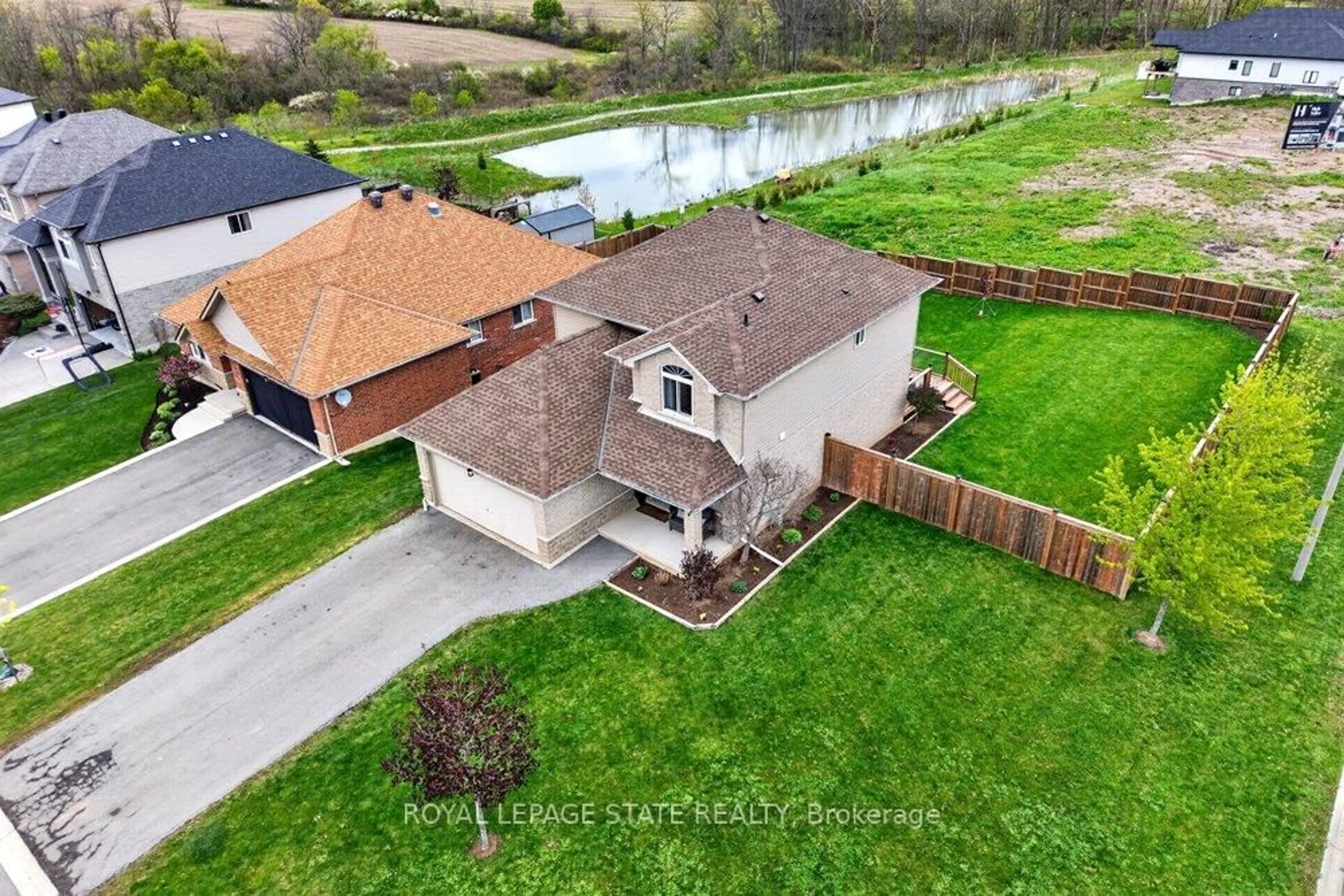 A pic from outside/outdoor area/front of a property/back of a property/a pic from drone, water/lake/river/ocean view for 1 Hudson Dr, Haldimand Ontario N0A 1E0