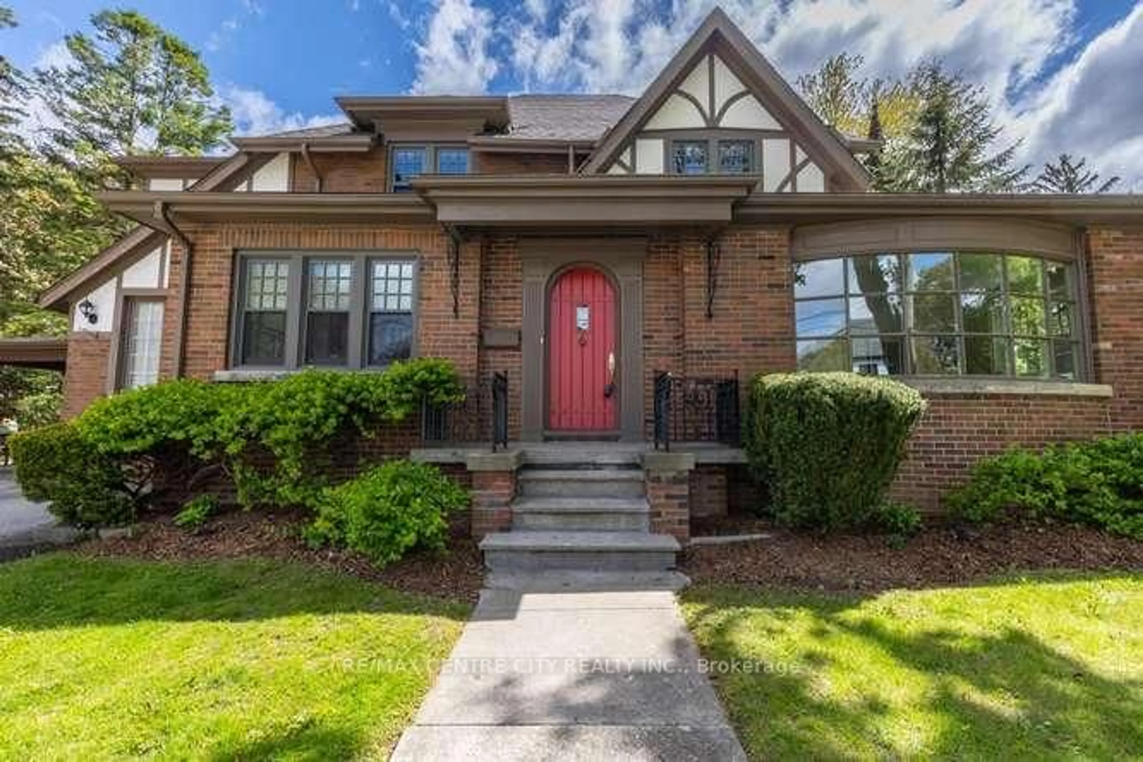 Home with brick exterior material, street for 396 Victoria St, London East Ontario N5Y 4A9