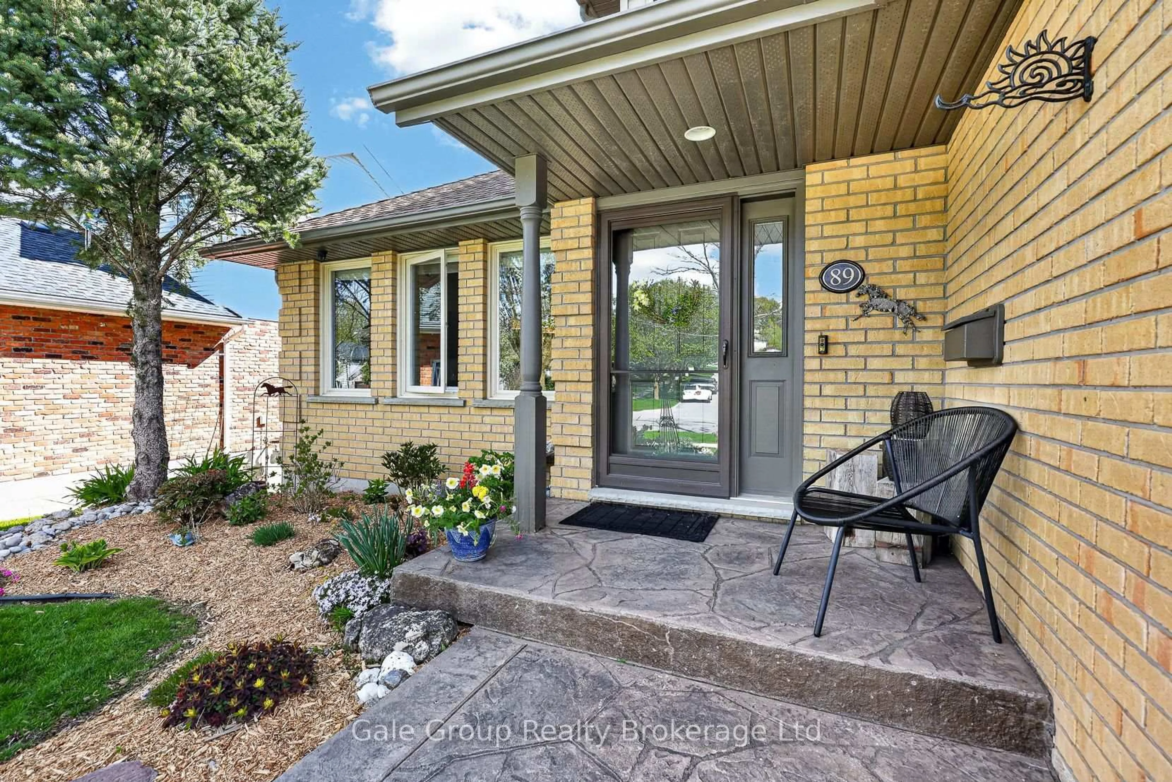 Home with brick exterior material, street for 89 Lindsay Rd, Woodstock Ontario N4V 1A8