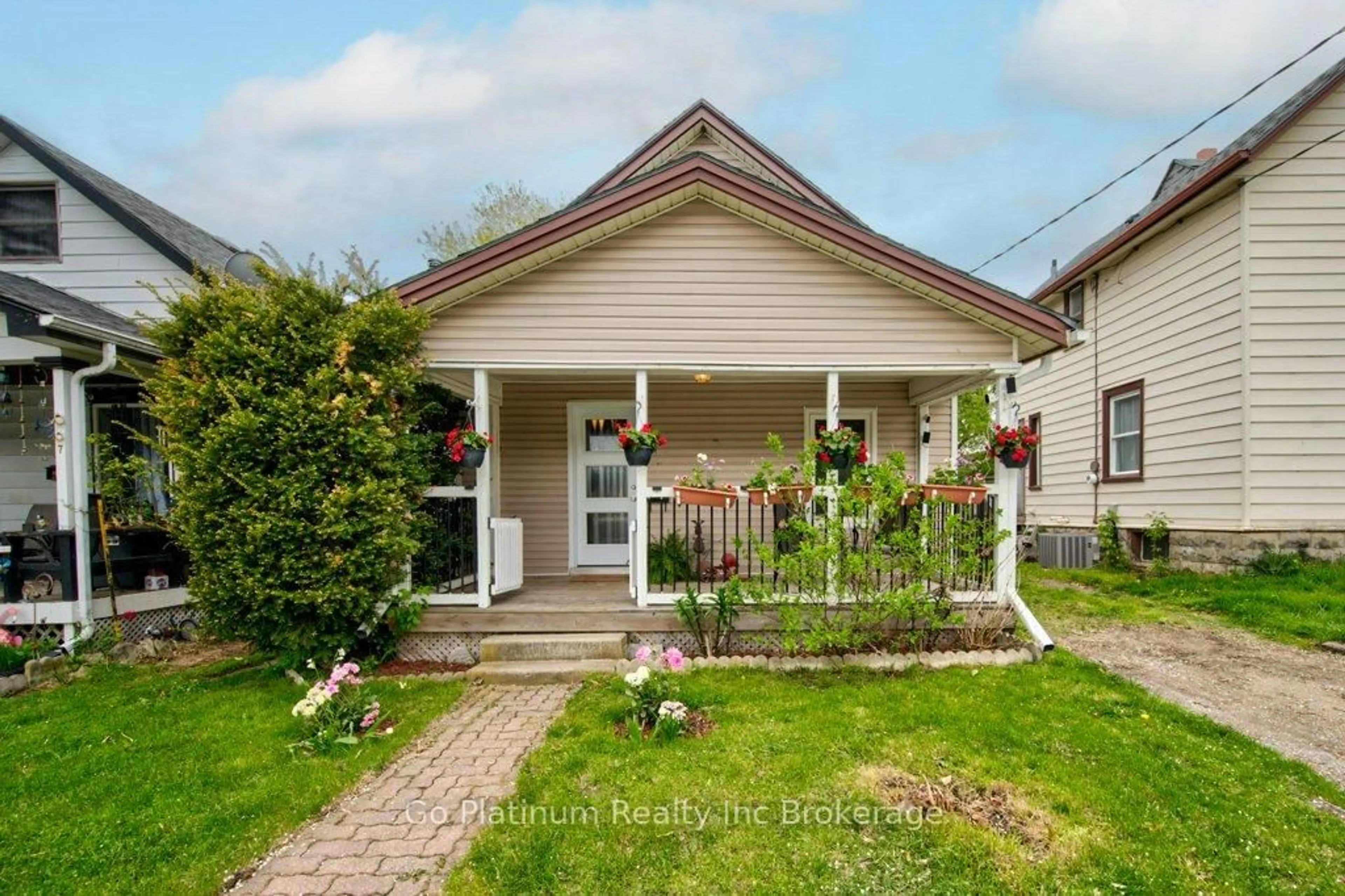 Home with brick exterior material, street for 9 Sydenham St, Woodstock Ontario N4S 7B3