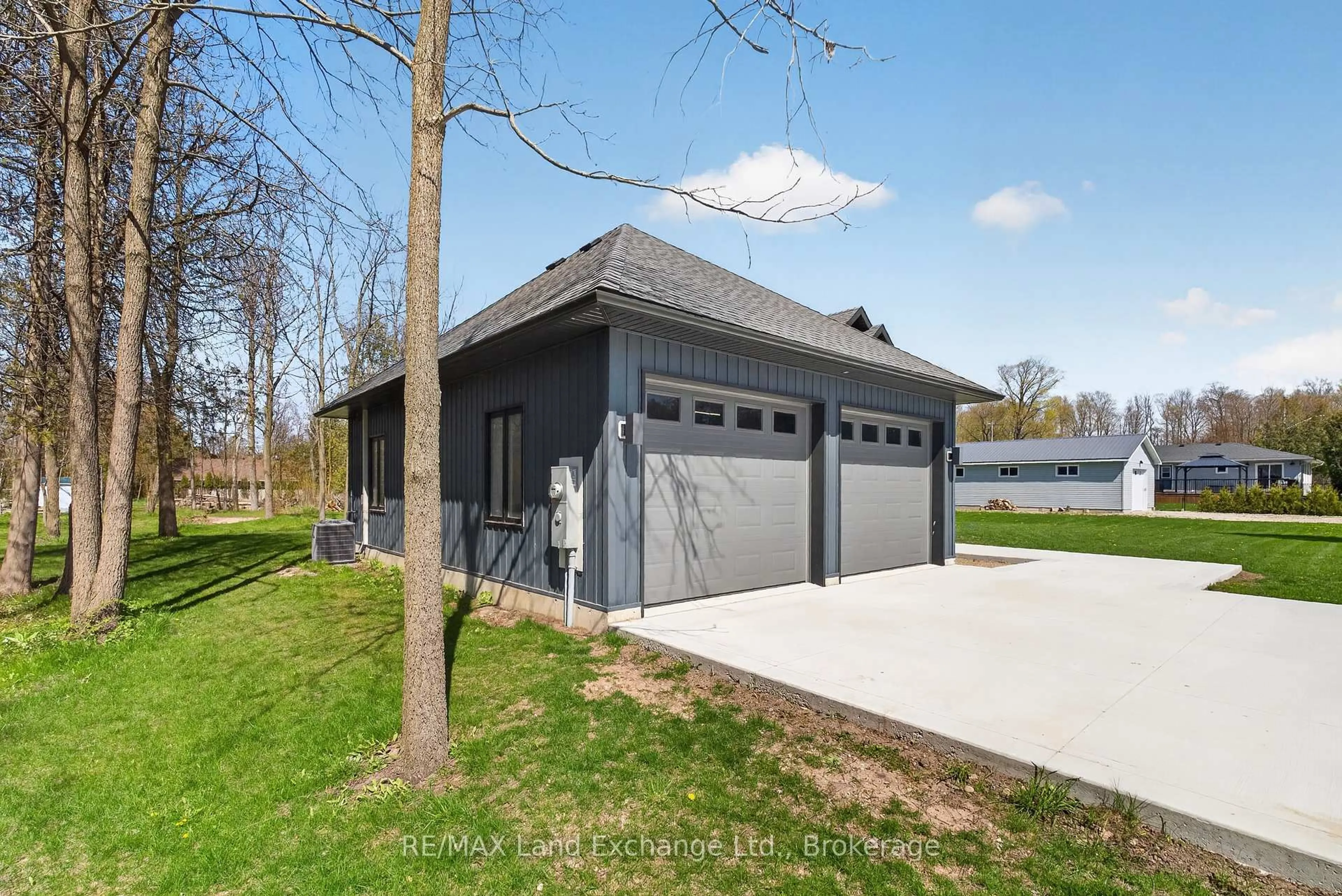 Unknown for 244 St Arnaud St, Huron-Kinloss Ontario N0G 2R0