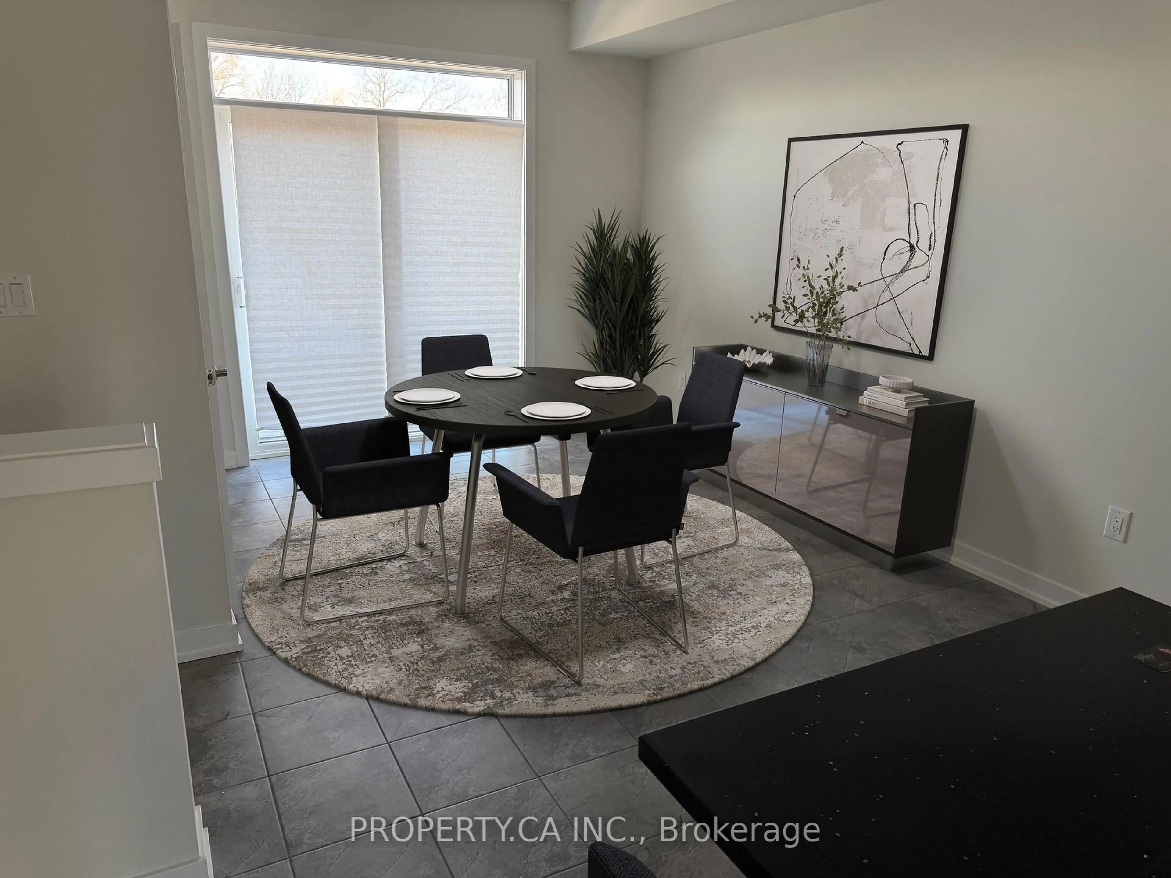 A pic of a room for 590 North Service Rd #9, Hamilton Ontario L8E 0K5