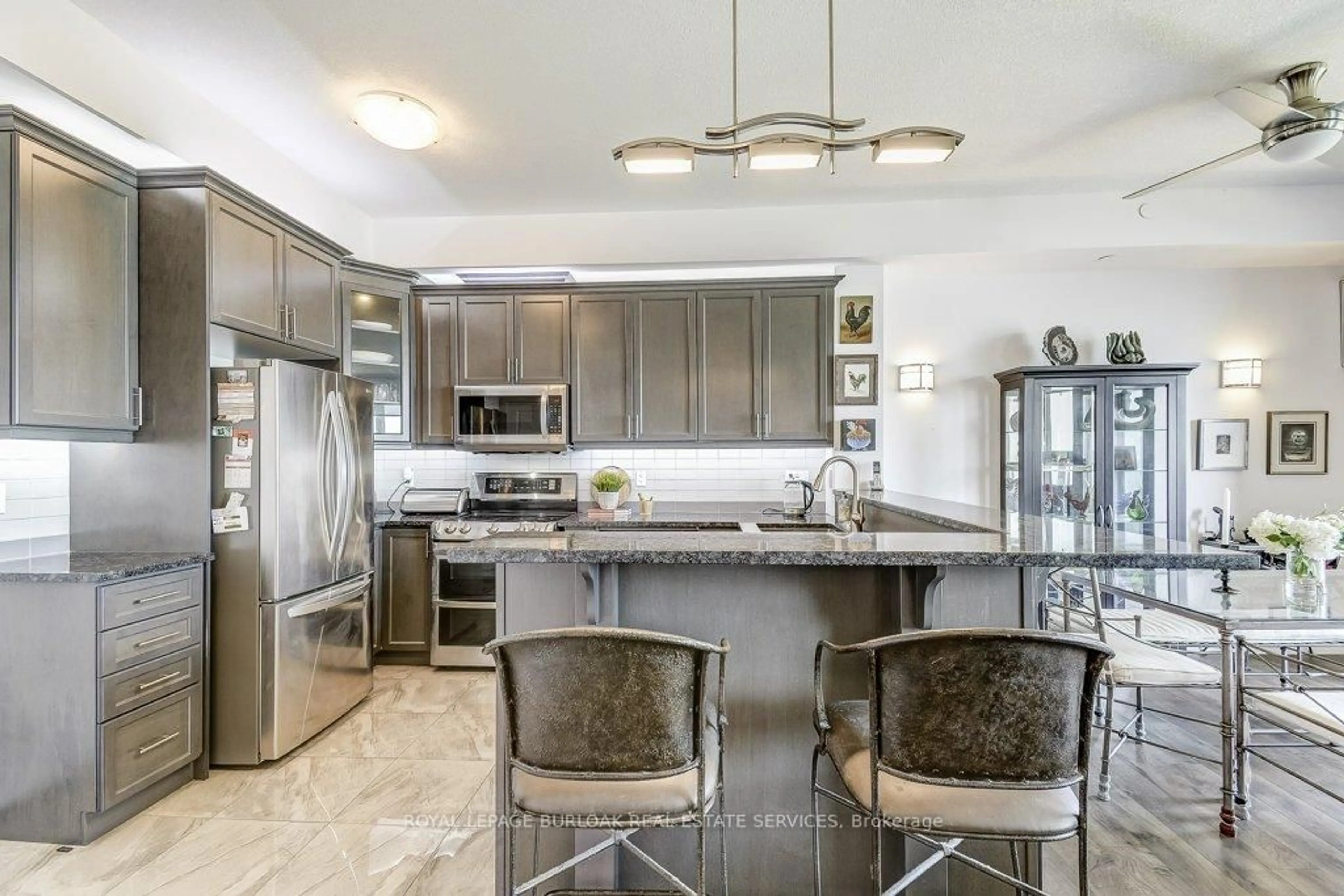 Contemporary kitchen, ceramic/tile floor for 125 Shoreview Pl #627, Hamilton Ontario L8E 0K3