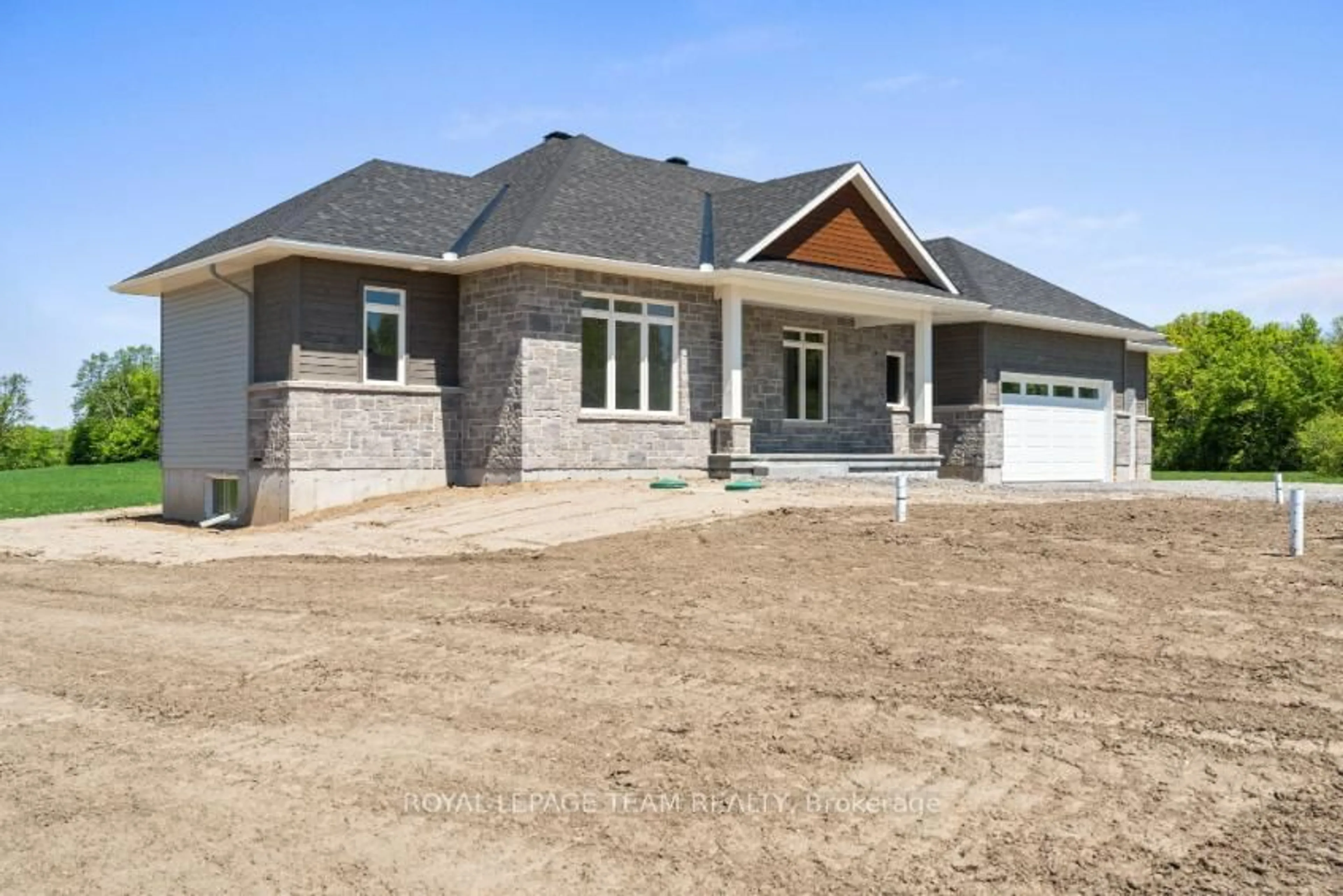 Home with brick exterior material, building for 99 Hogan Dr, McNab/Braeside Ontario K7S 0L1