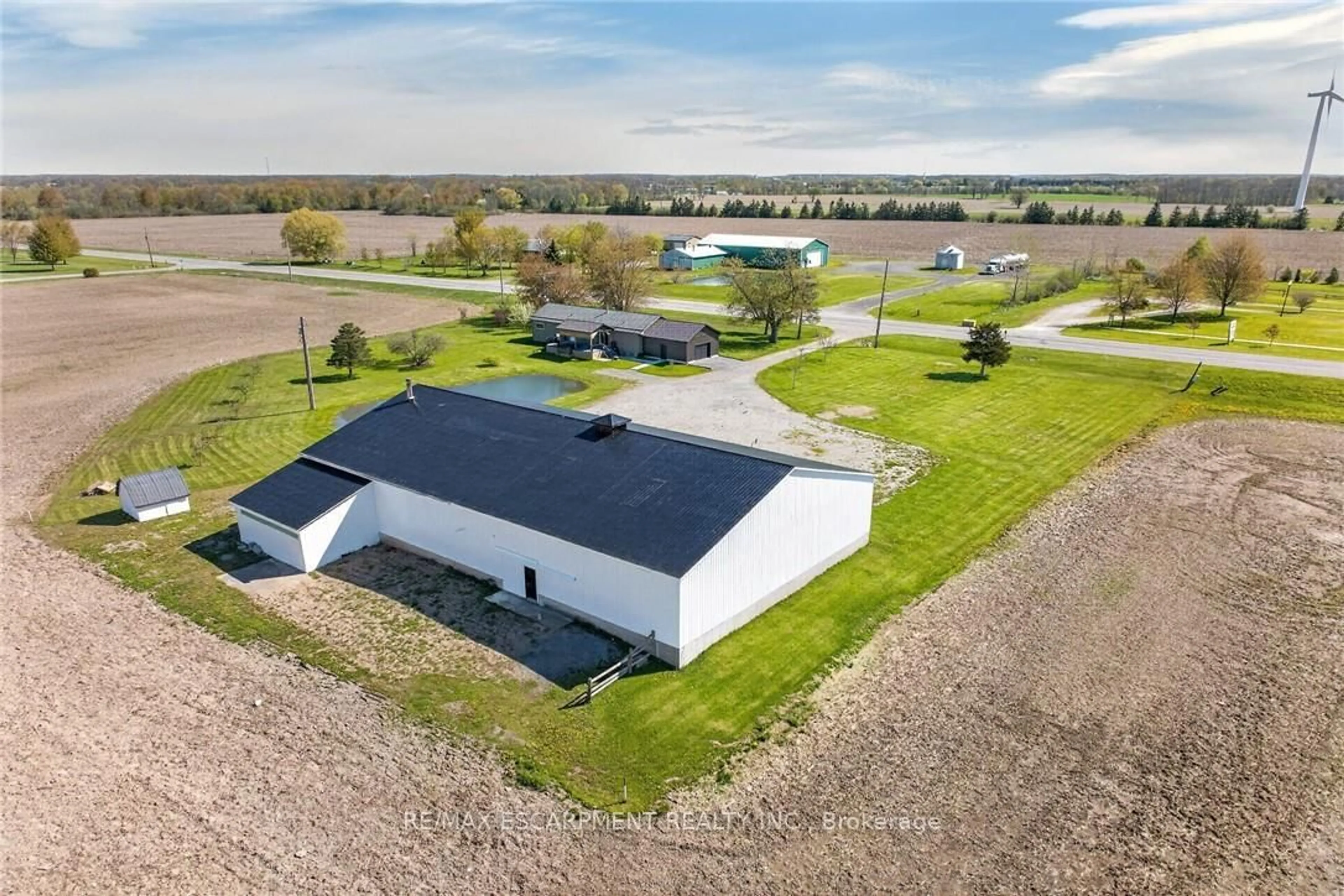 A pic from outside/outdoor area/front of a property/back of a property/a pic from drone, building for 765 Haldimand 53 Rd, Haldimand Ontario N0A 1P0