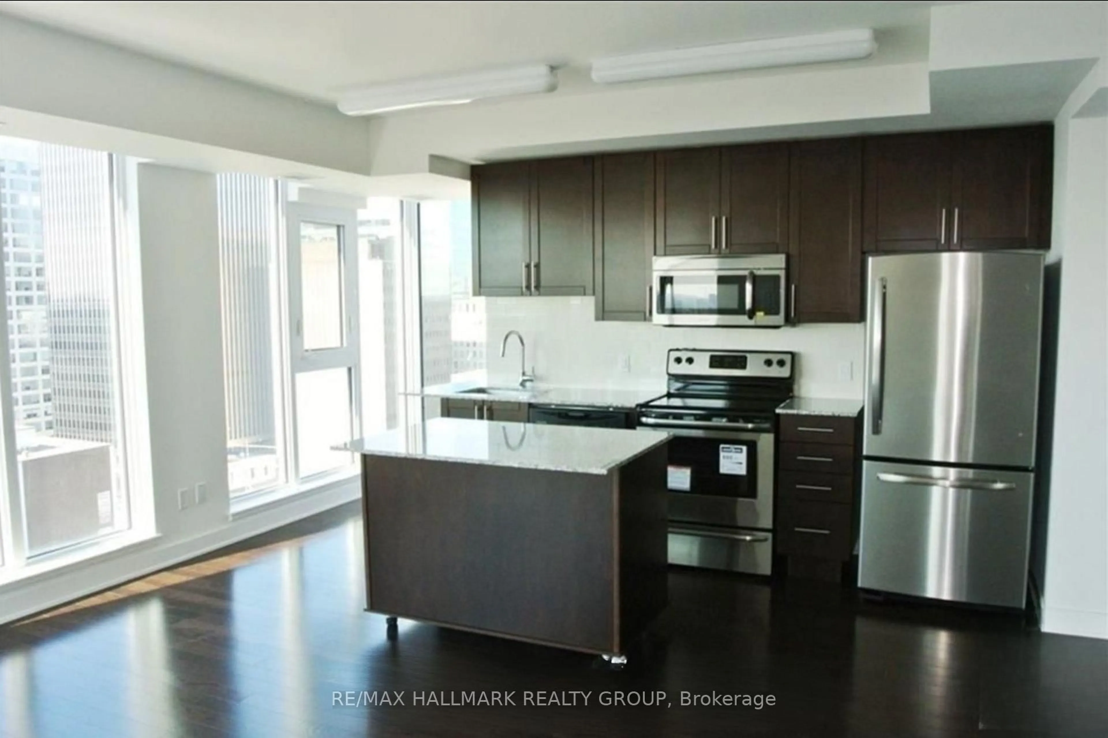 Open concept kitchen, unknown for 179 METCALFE St #1509, Ottawa Ontario K2P 0W1