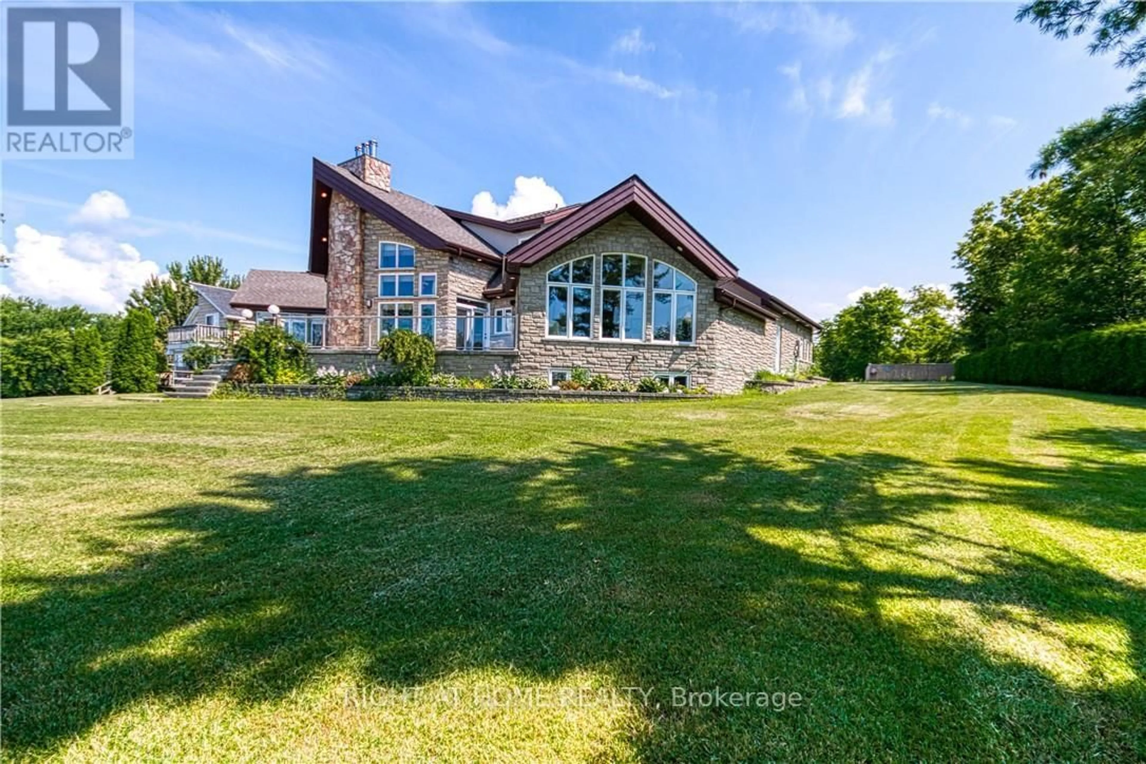A pic from outside/outdoor area/front of a property/back of a property/a pic from drone, water/lake/river/ocean view for 134 Du Lac Prom, West Nipissing Ontario P2B 3L8