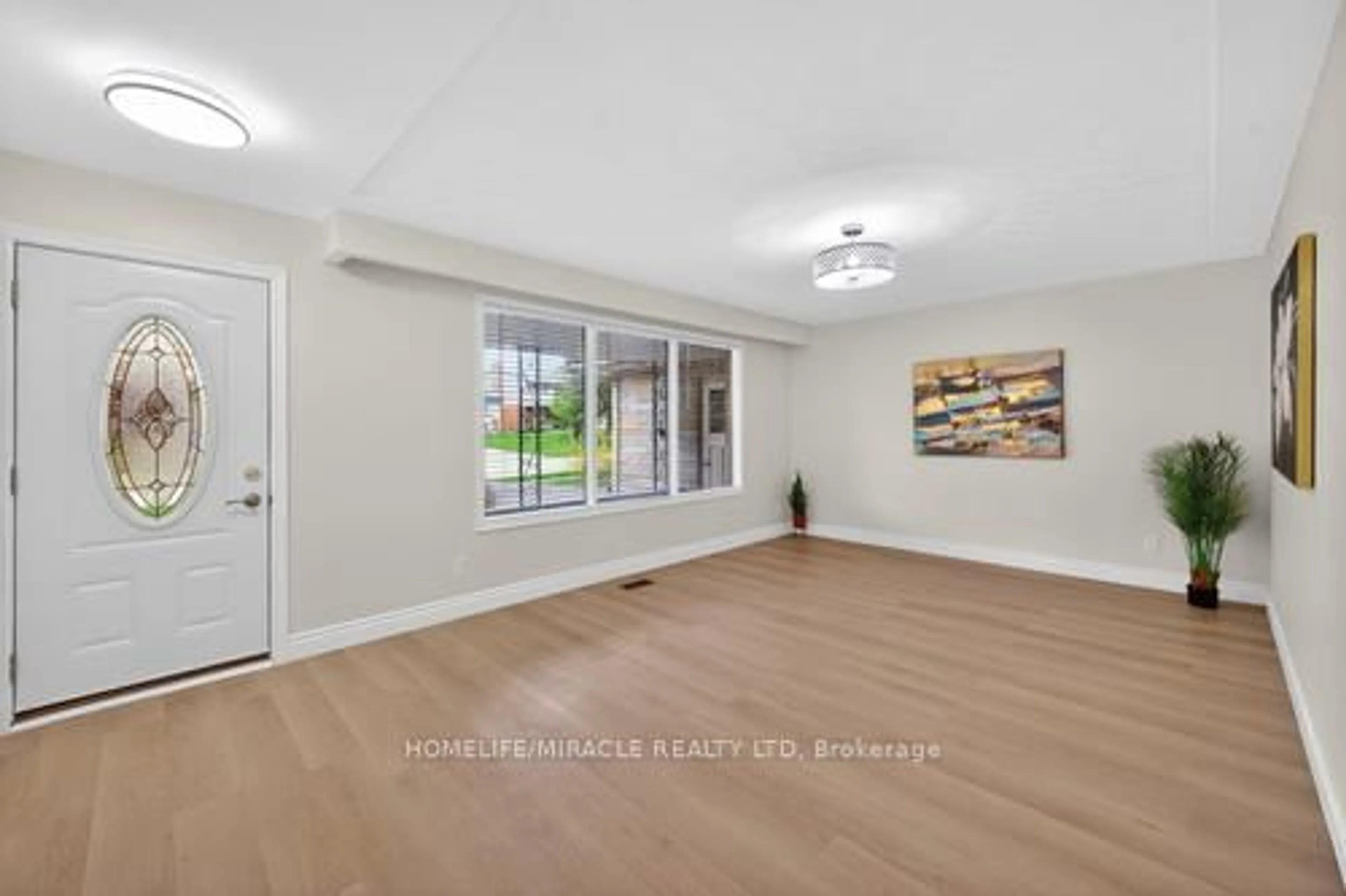 A pic of a room for 217 Pinegrove Cres, Waterloo Ontario N2L 4V2