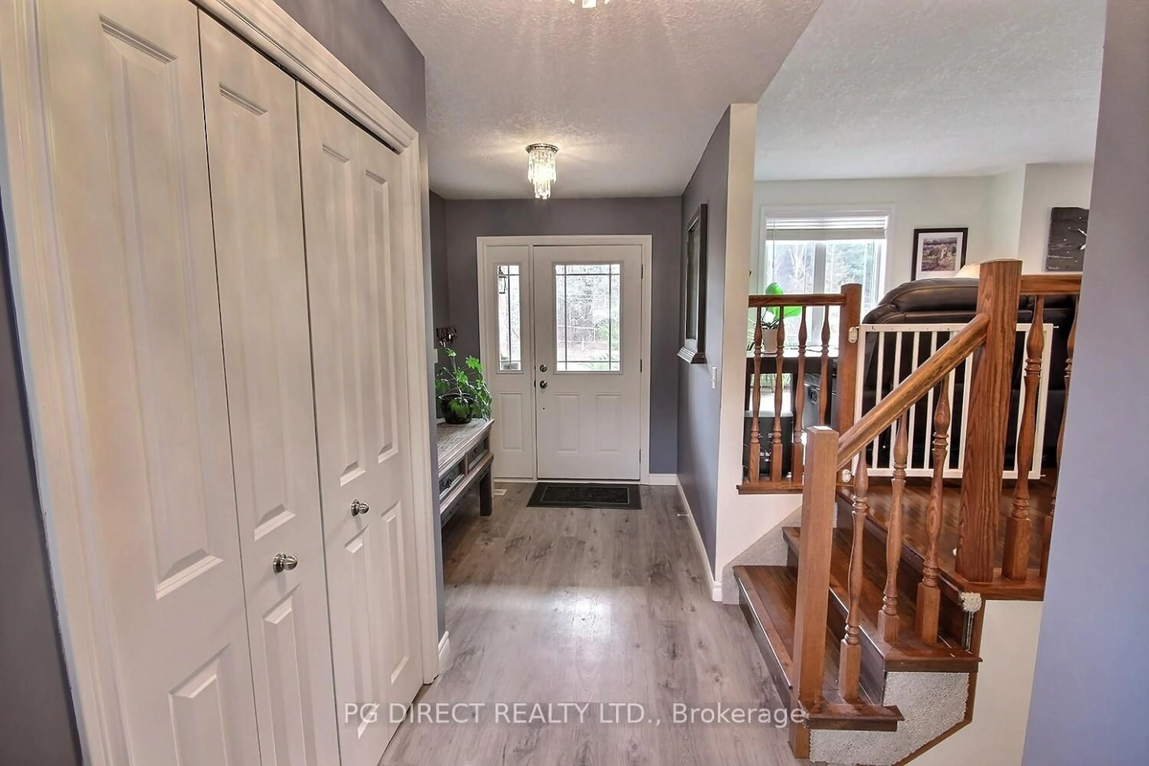 Indoor entryway for 487 Glen Ross Rd, Hastings Ontario K0K 2C0