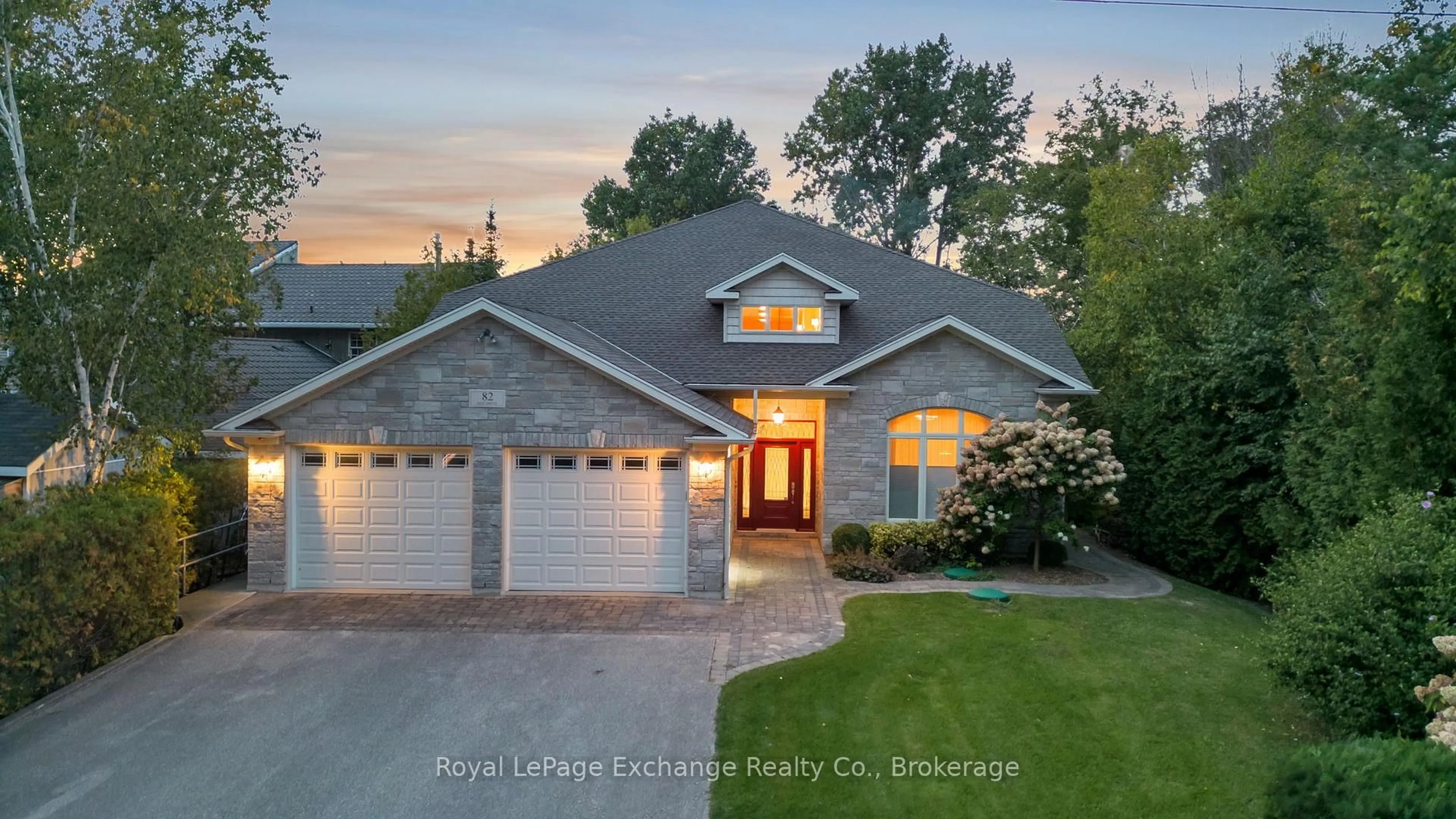 Home with brick exterior material, unknown for 82 BELL Dr, Huron-Kinloss Ontario N2Z 0B3