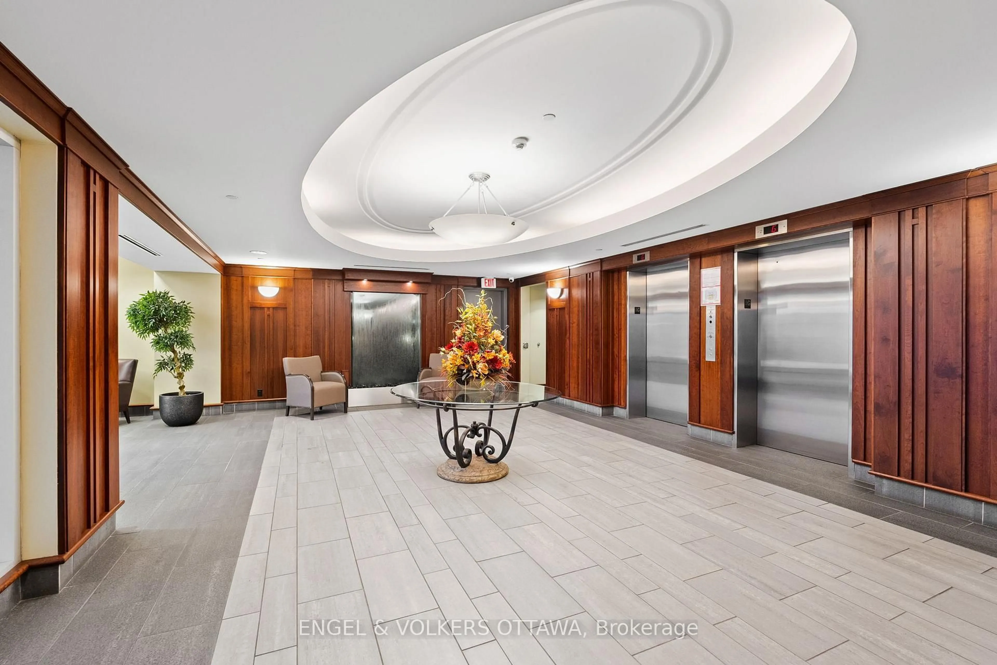 Lobby for 136 Darlington Private #1008, Ottawa Ontario K1V 0X6